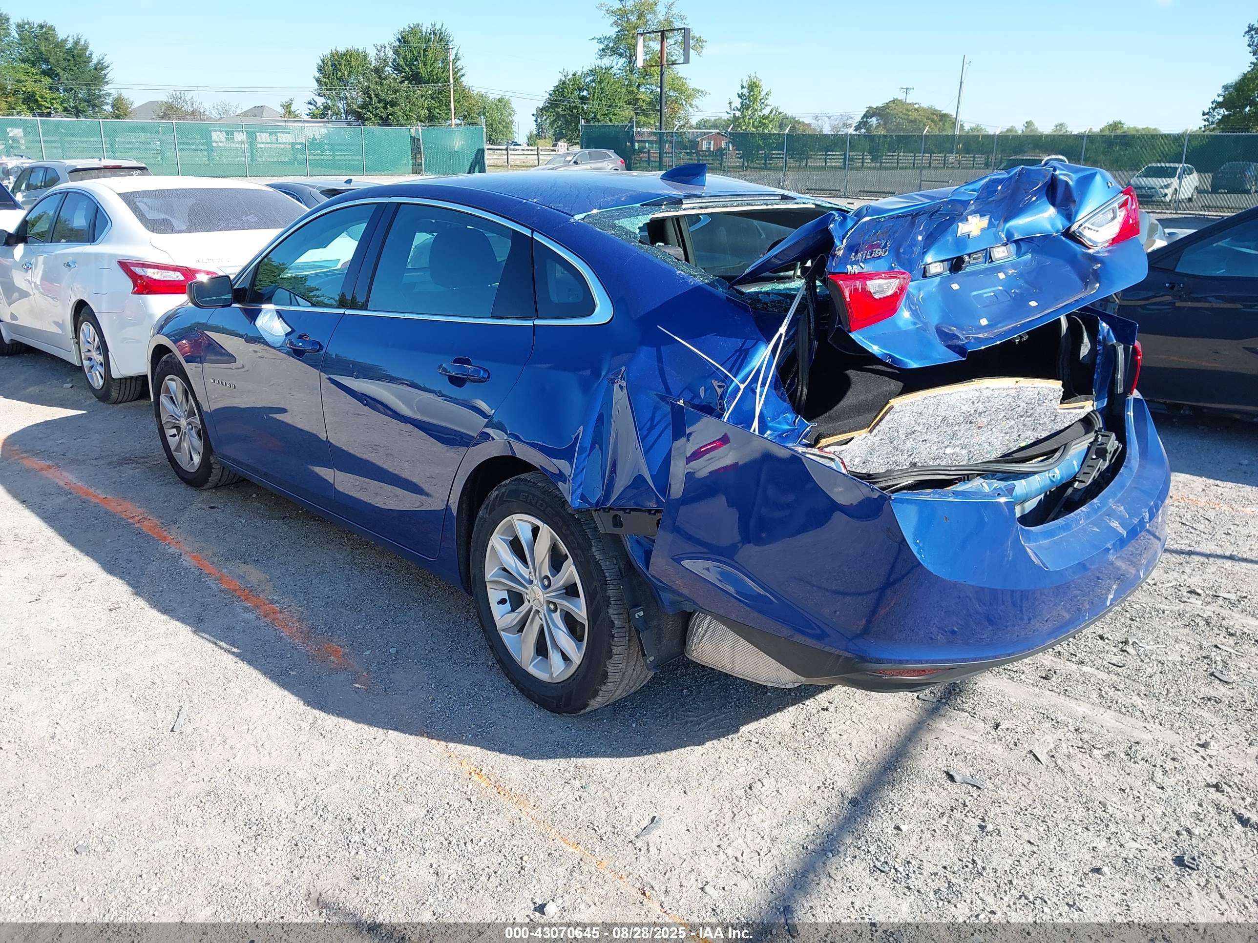 CHEVROLET MALIBU image 3