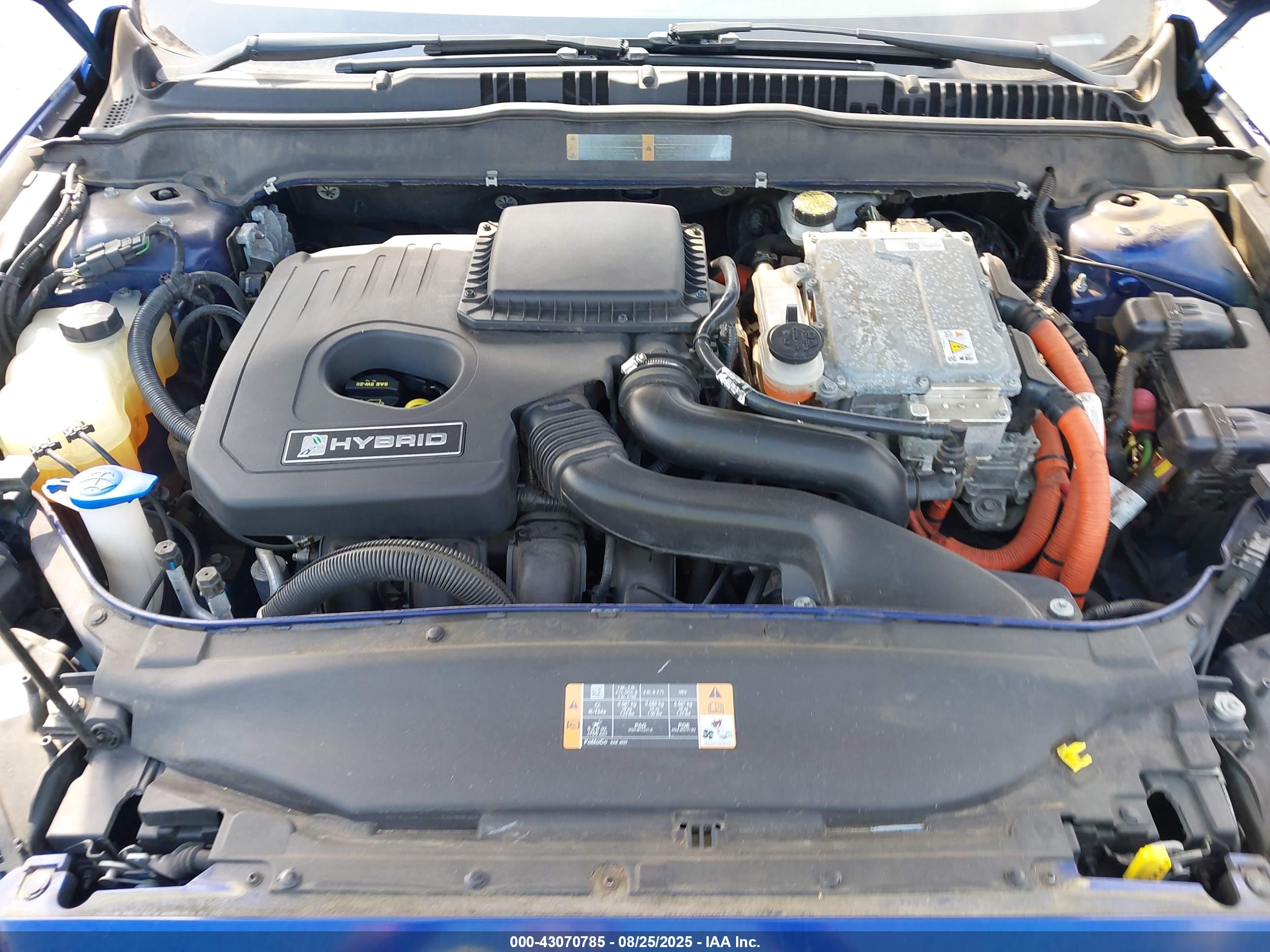 FORD FUSION image 10