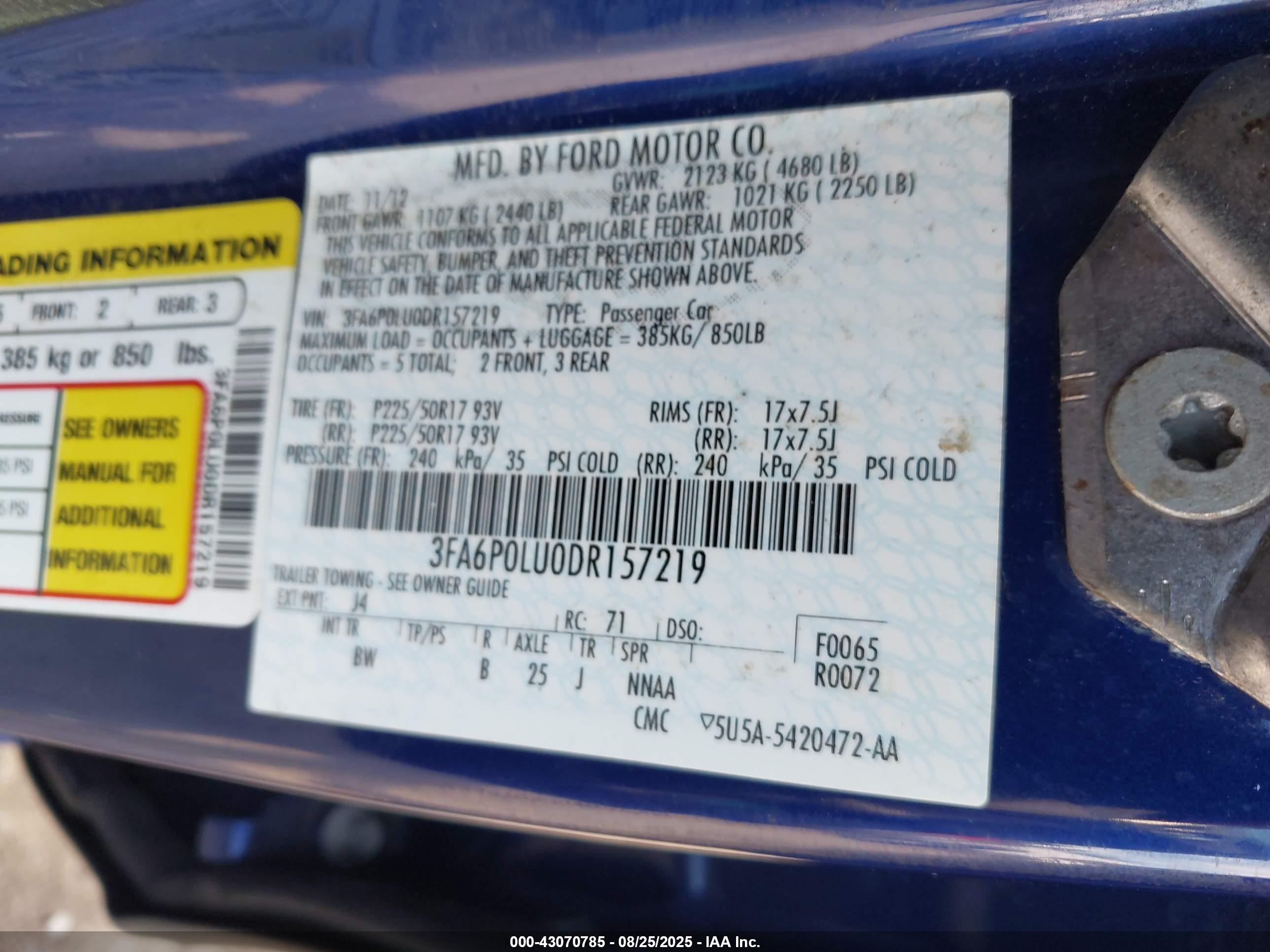 FORD FUSION image 9
