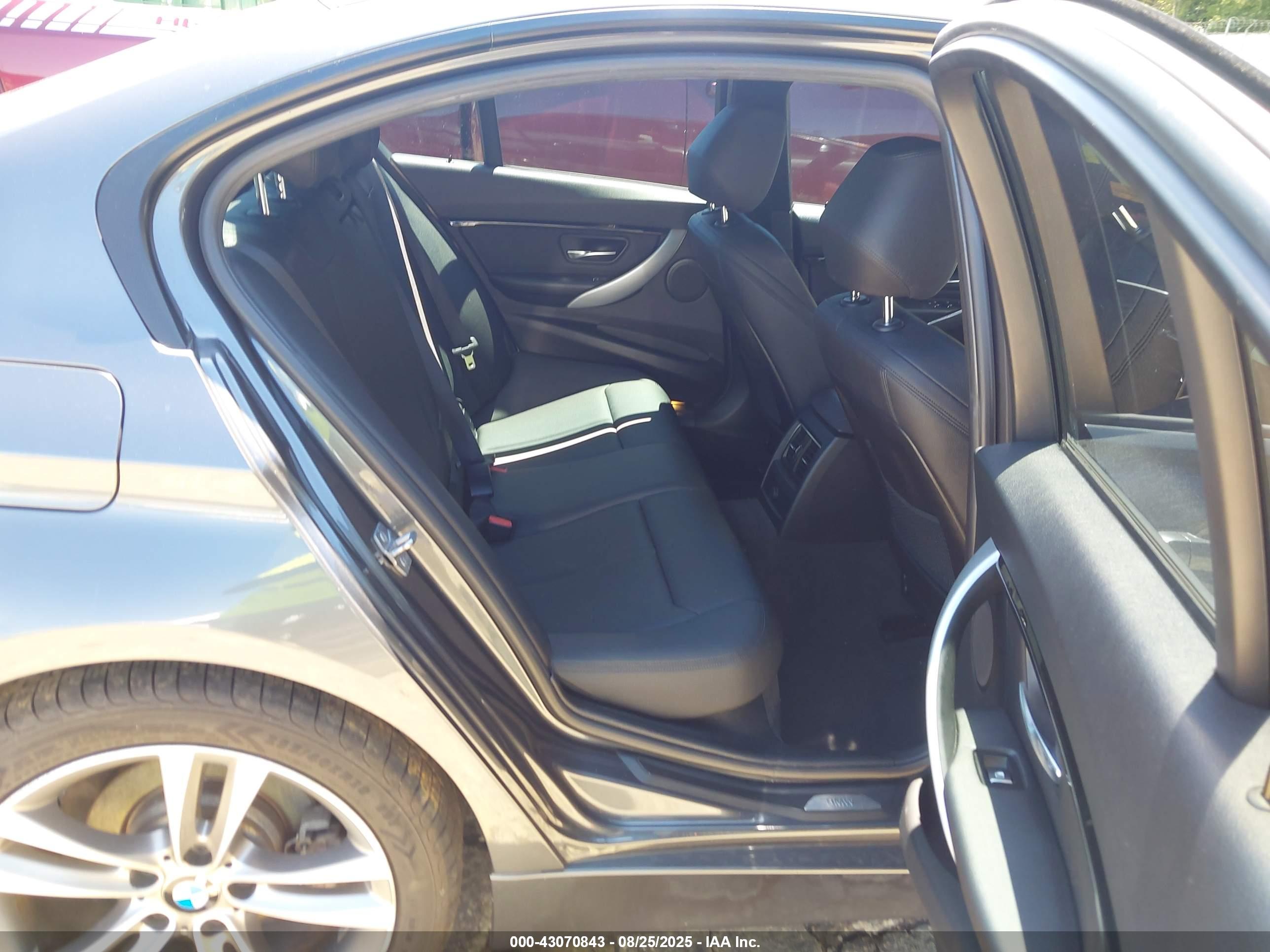 BMW 328I image 8