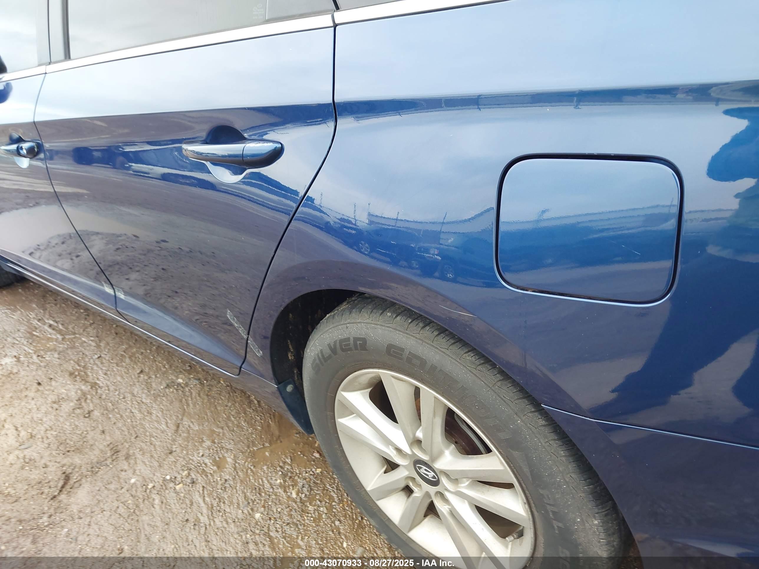 HYUNDAI SONATA image 6