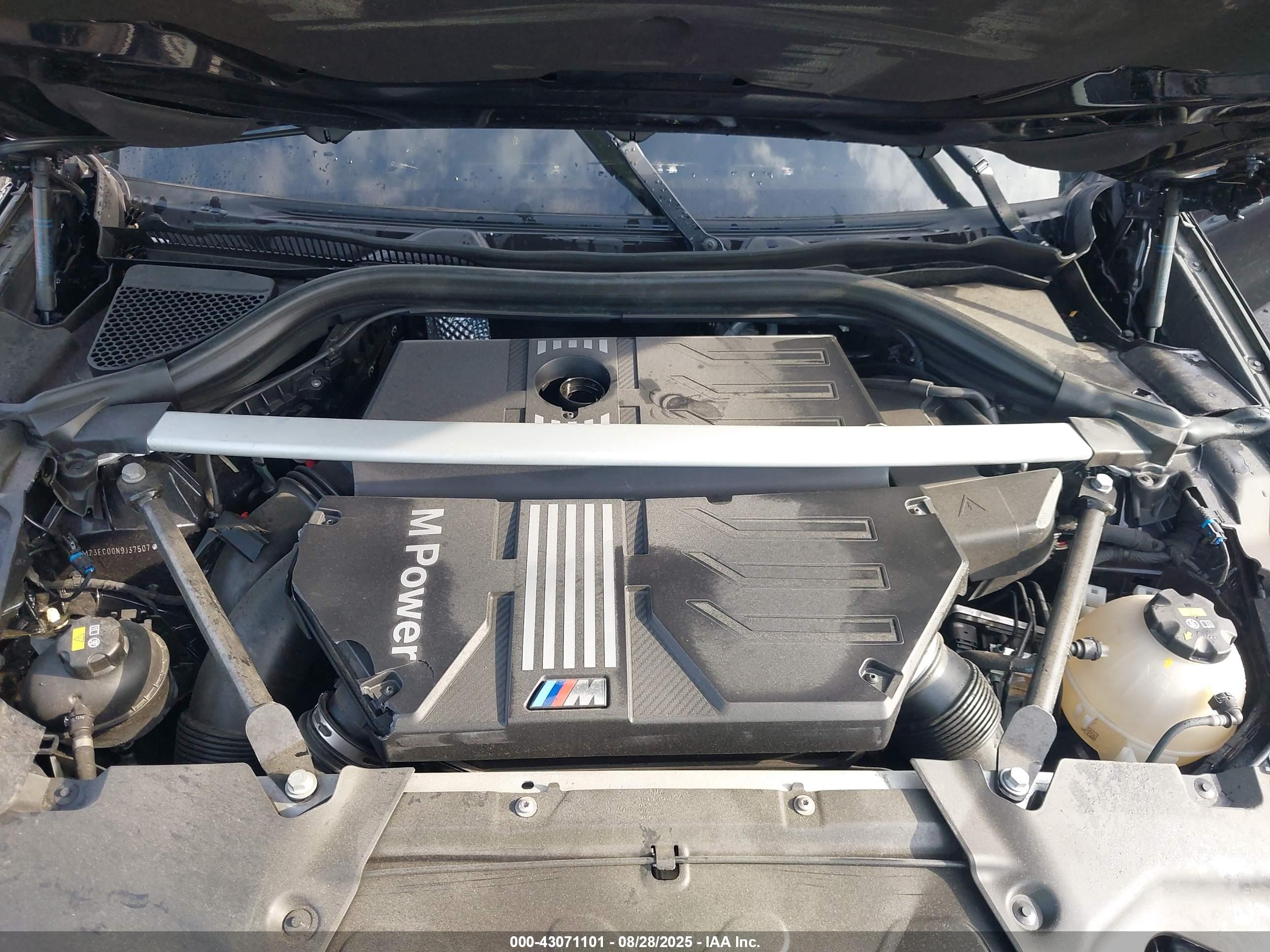 BMW X4 image 10