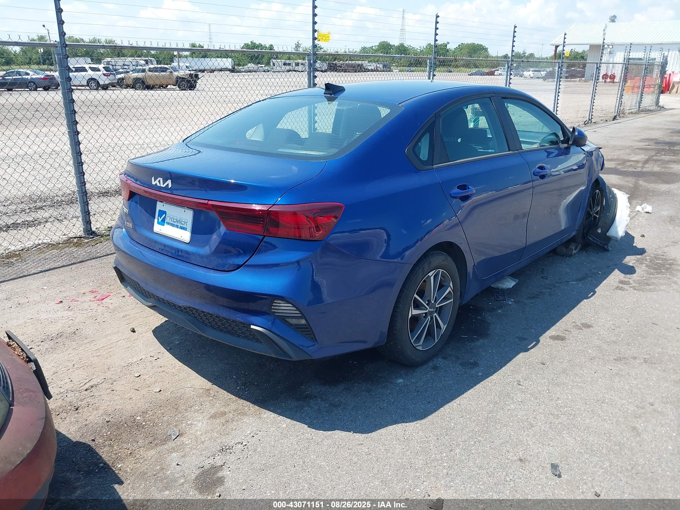 KIA FORTE image 4