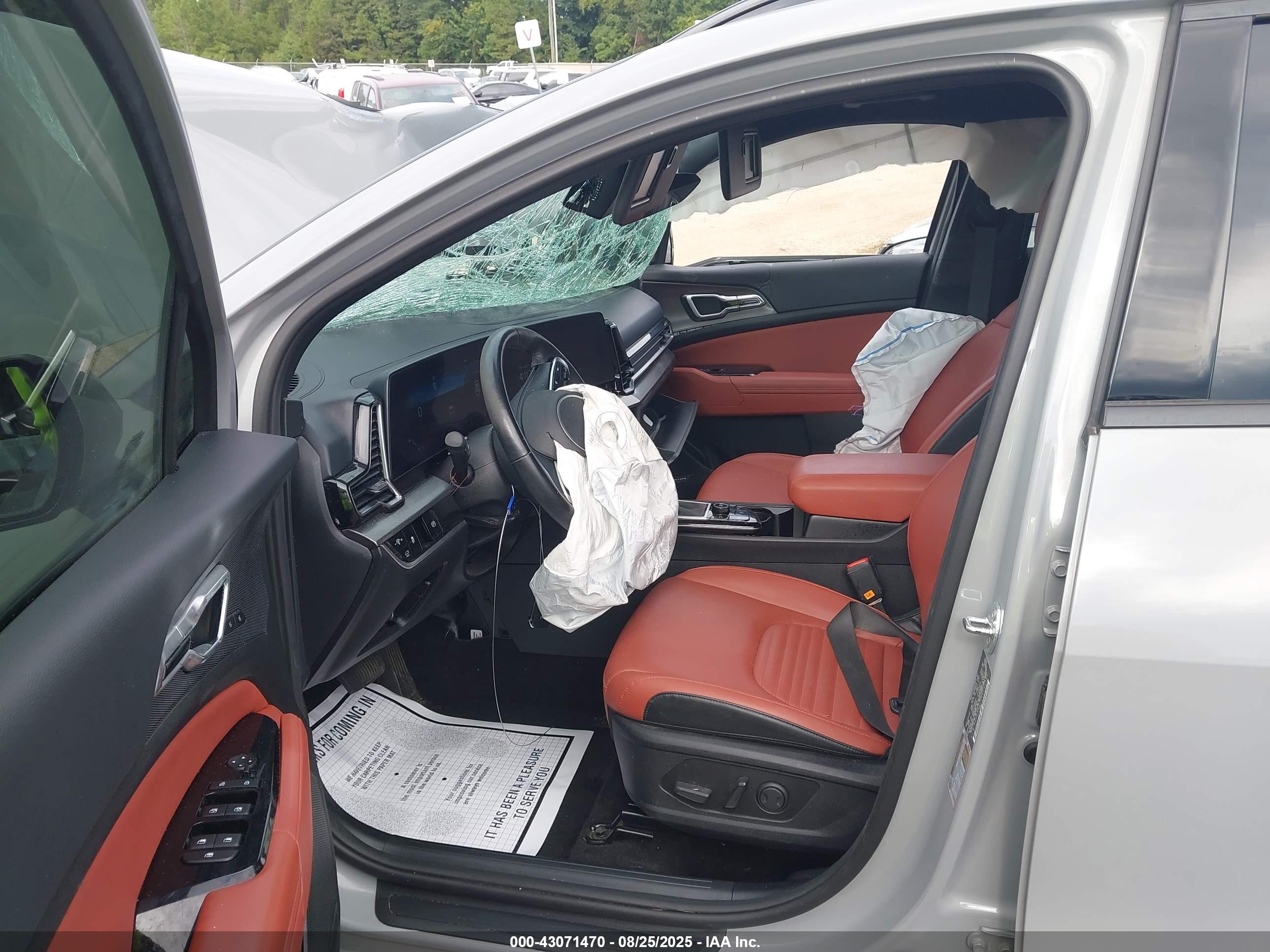 KIA SPORTAGE image 5