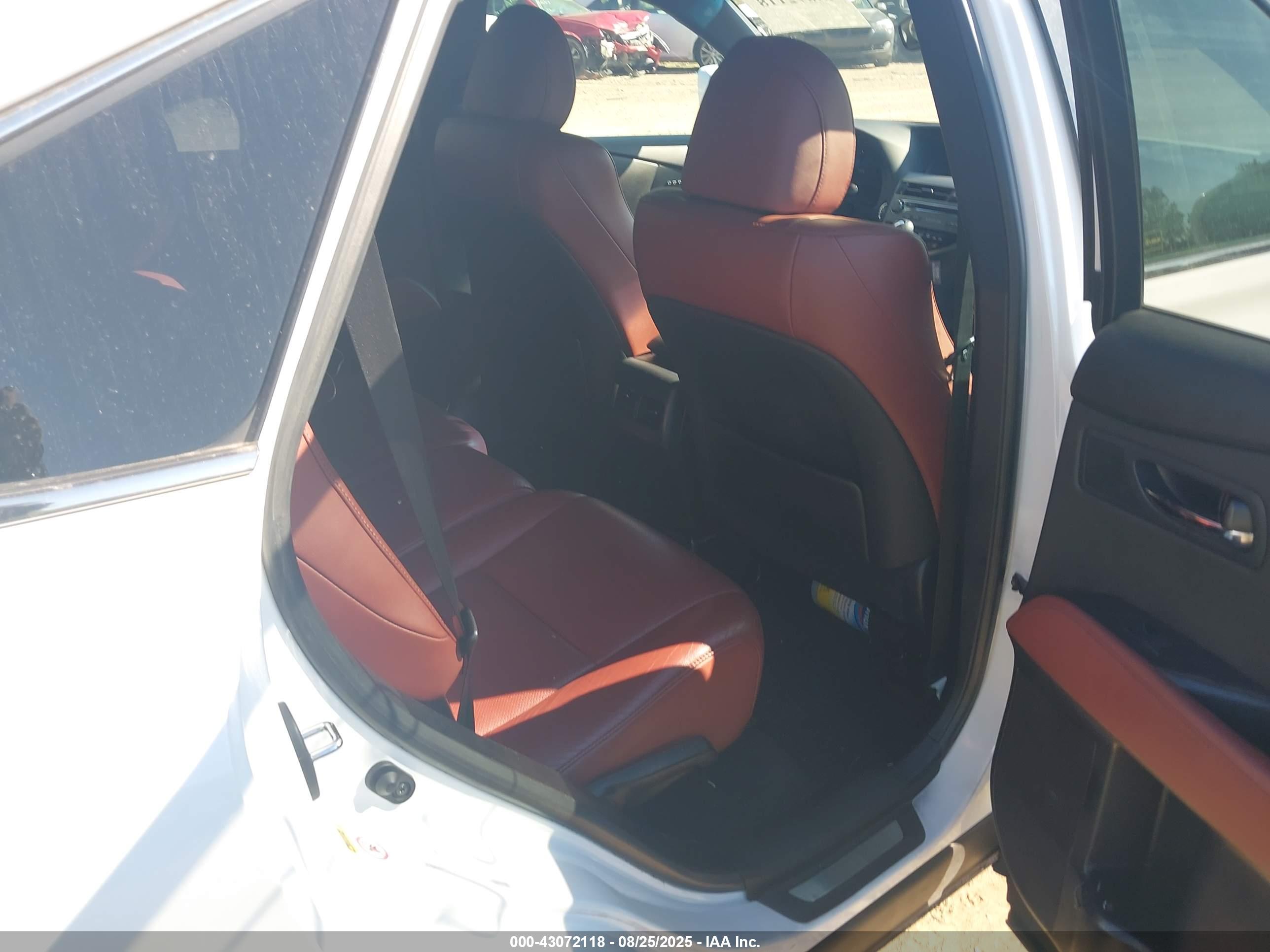 LEXUS RX image 8
