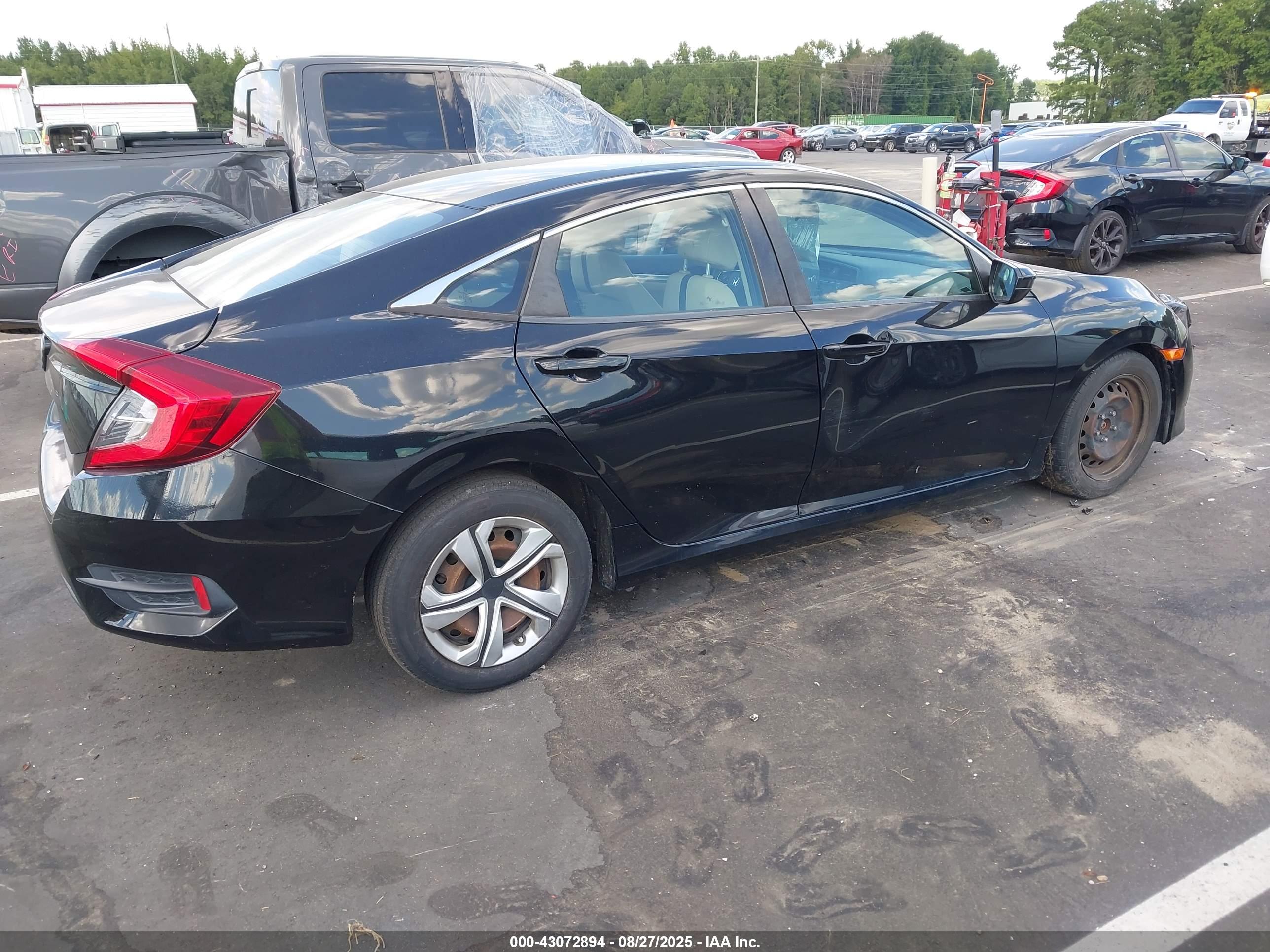 HONDA CIVIC image 4