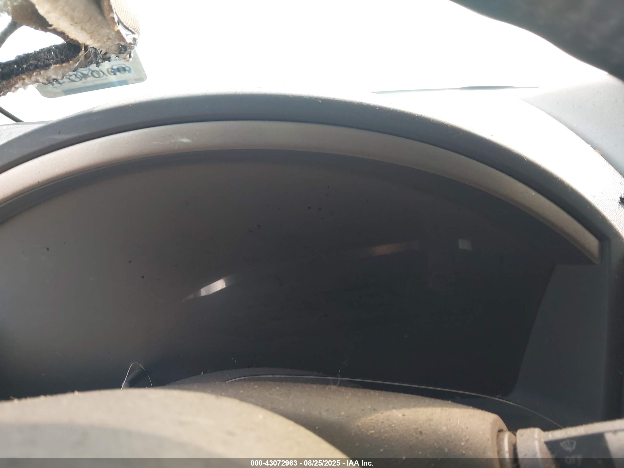INFINITI QX56 image 7