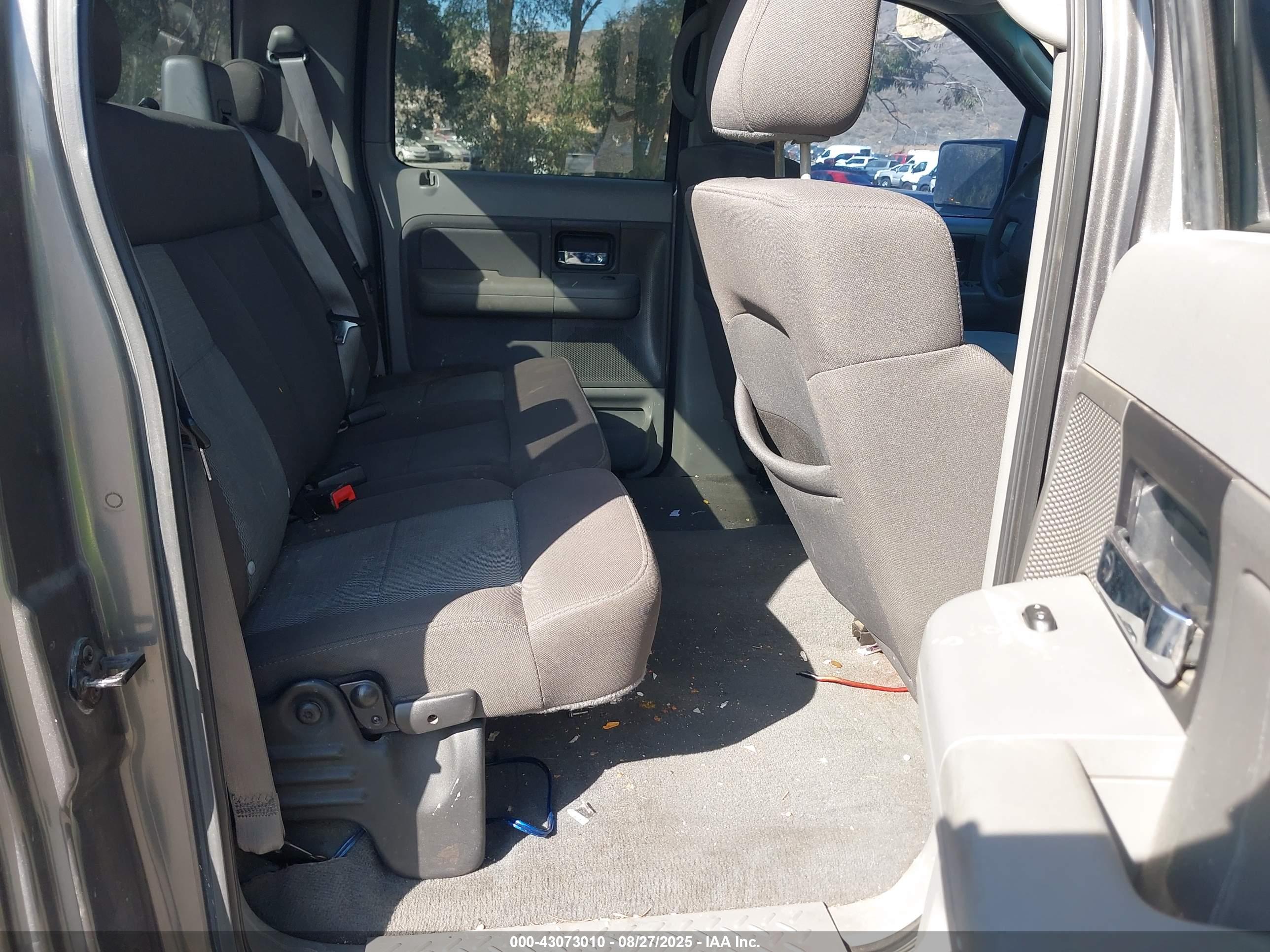 FORD F-150 image 8