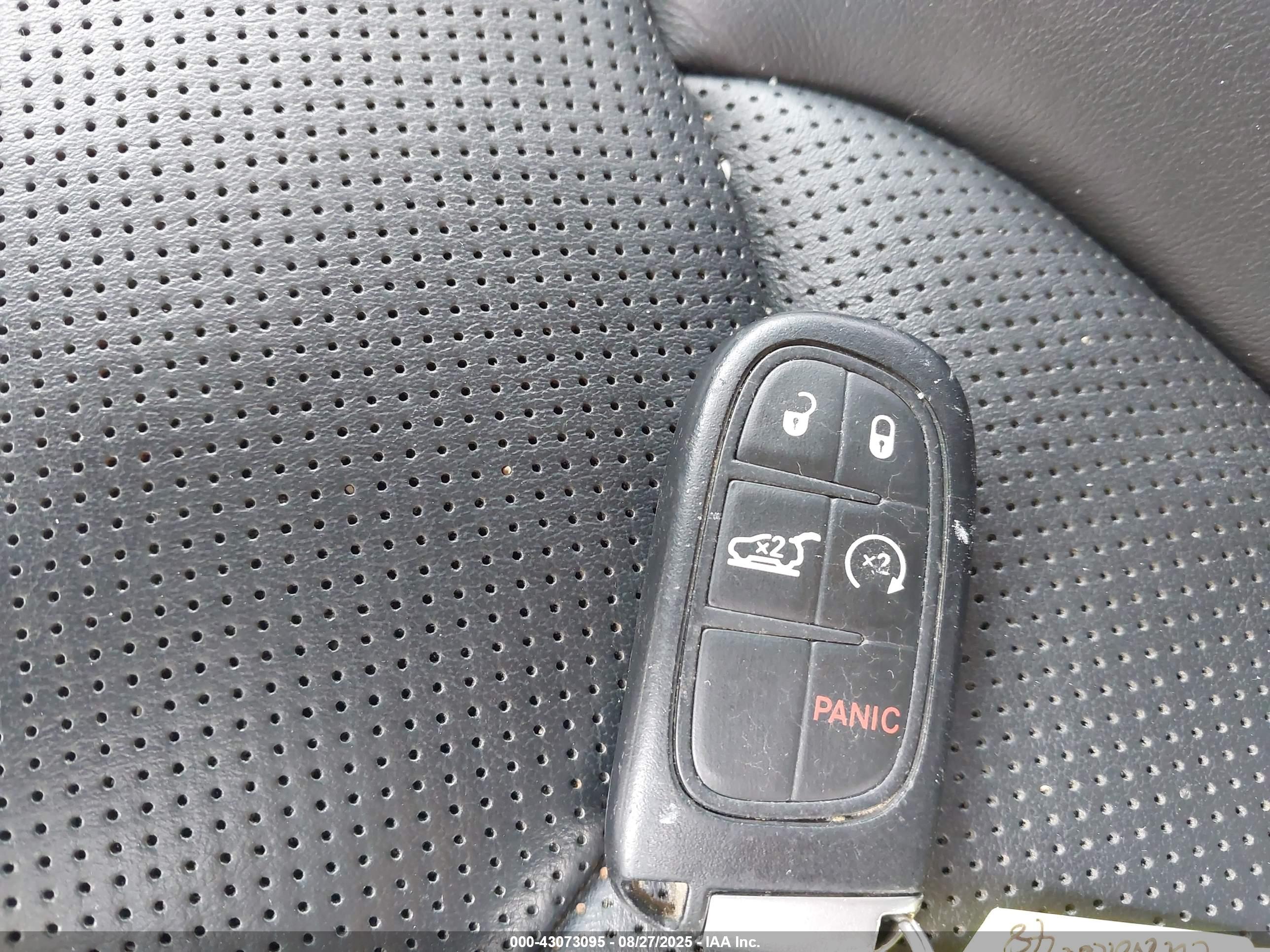 JEEP CHEROKEE image 11