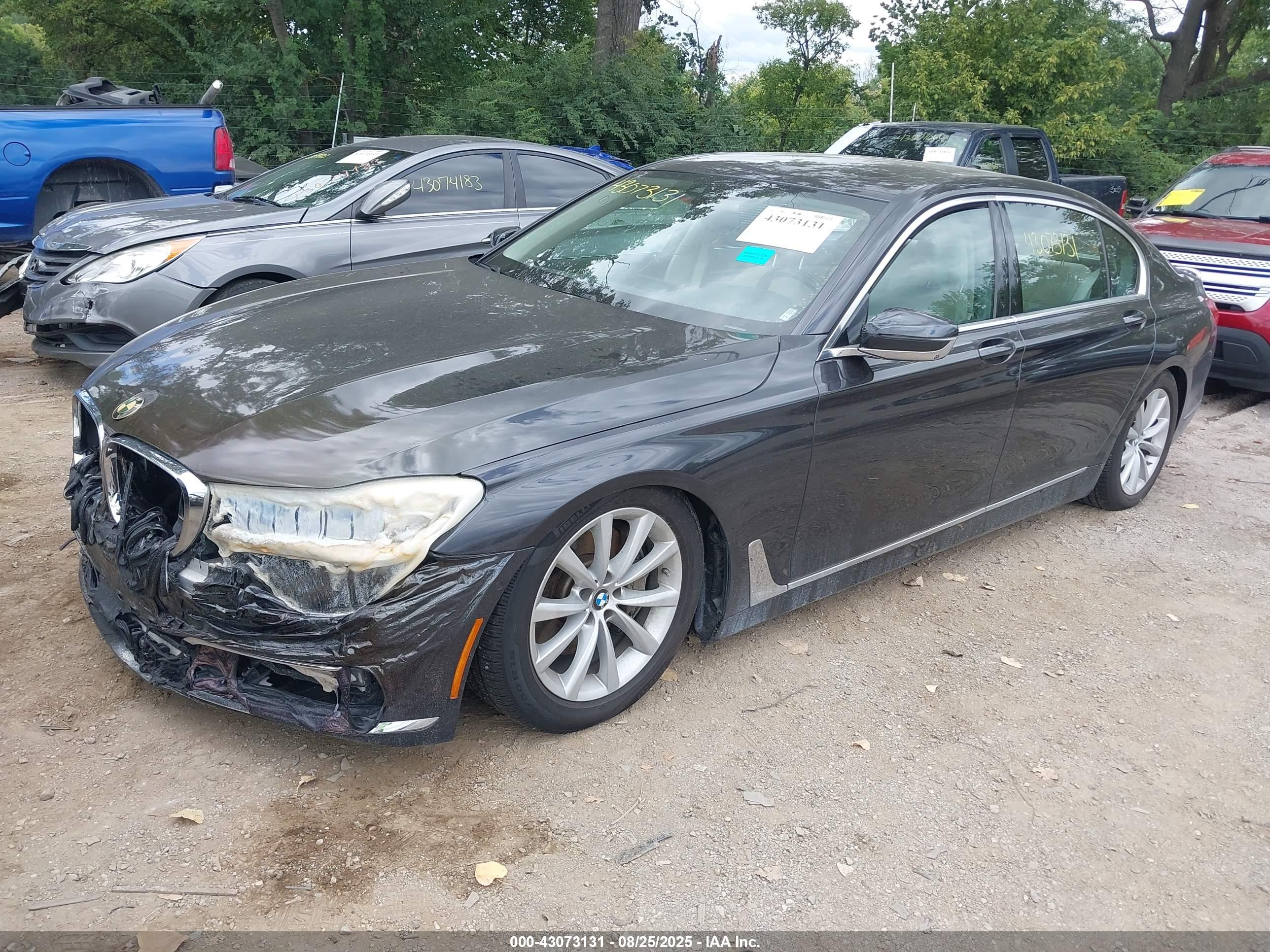 BMW 740I image 2