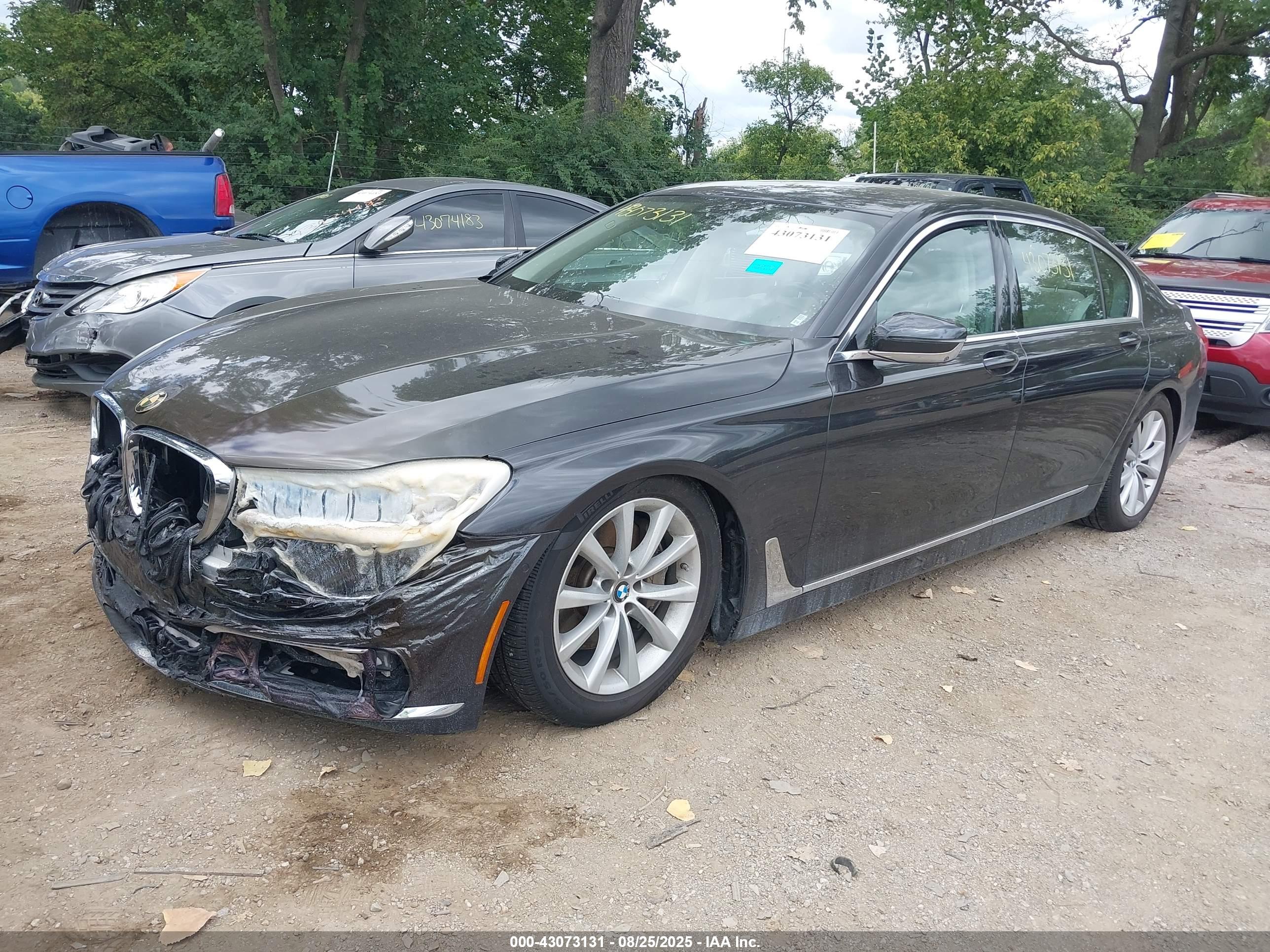 BMW 740I image 6