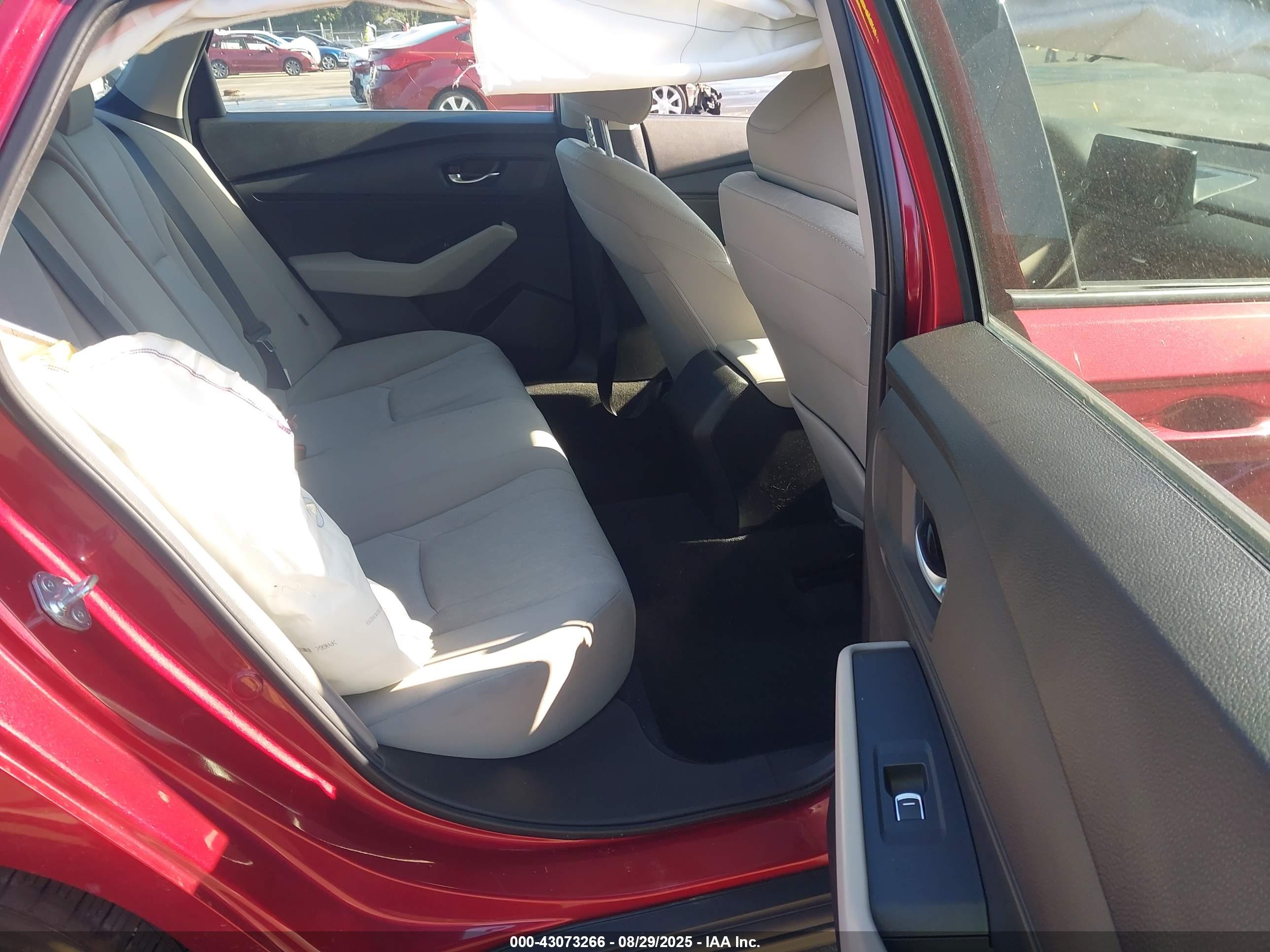 HONDA ACCORD image 8