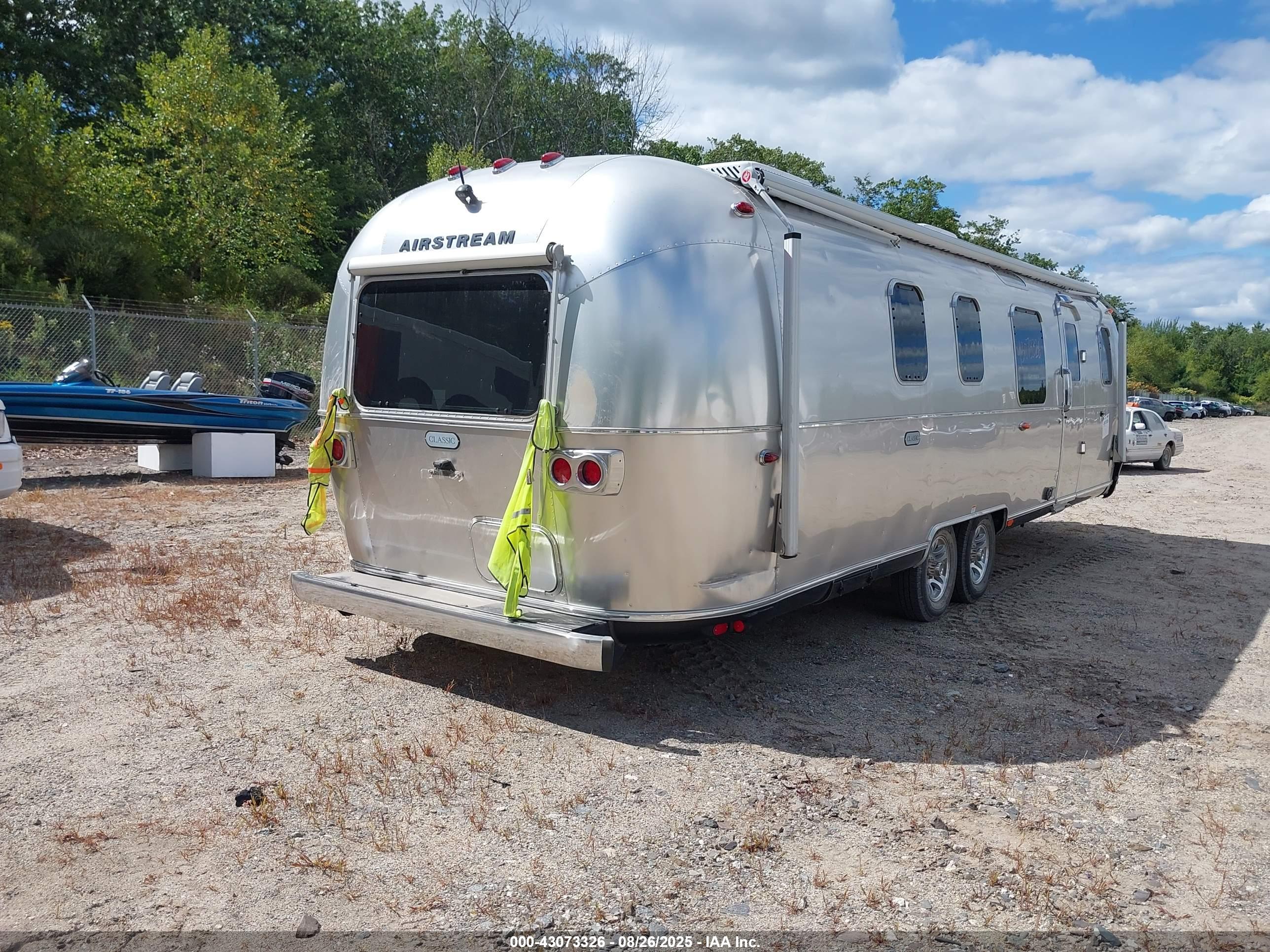 AIRSTREAM CLASSIC image 4