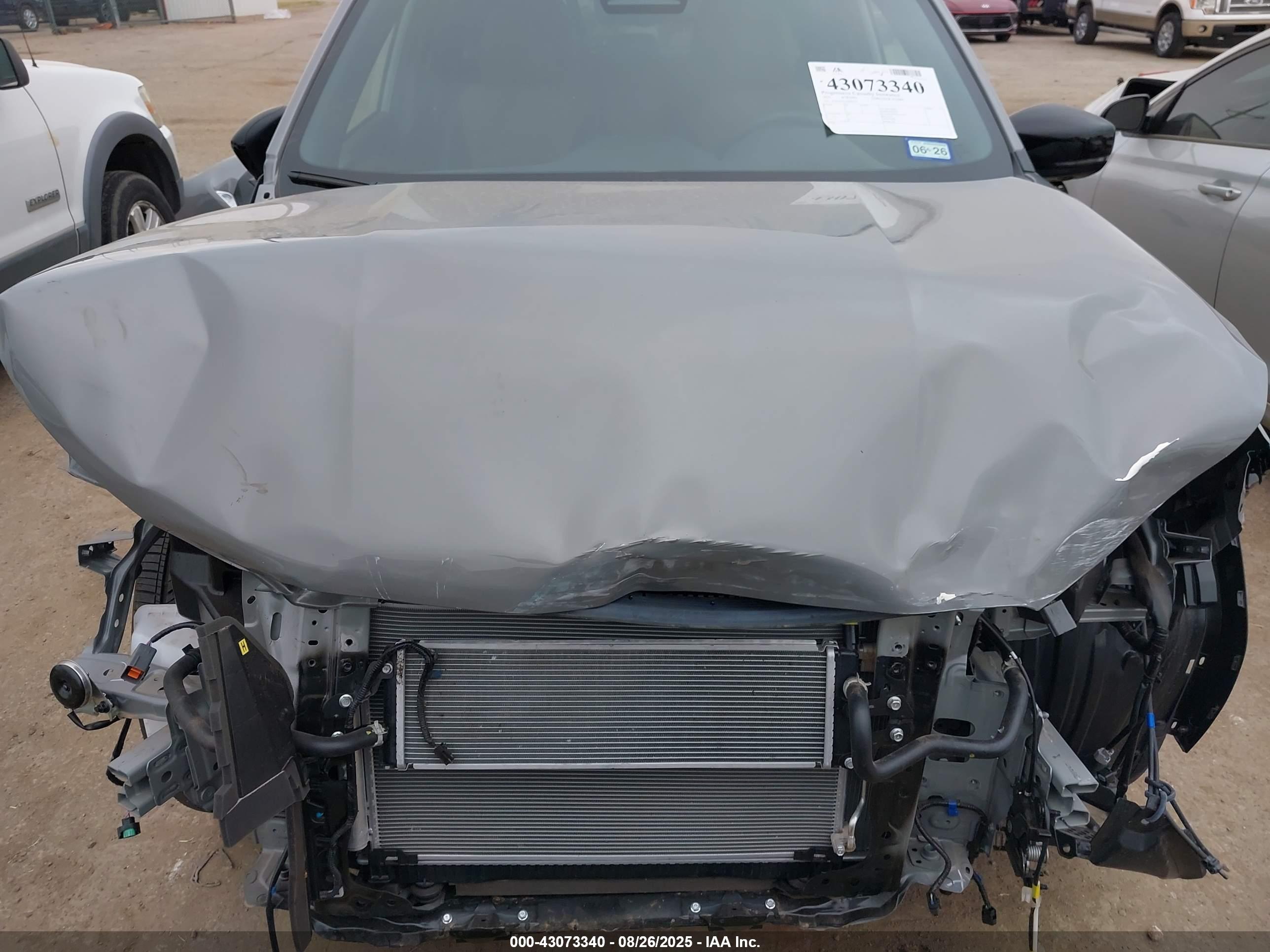 SUBARU FORESTER image 6