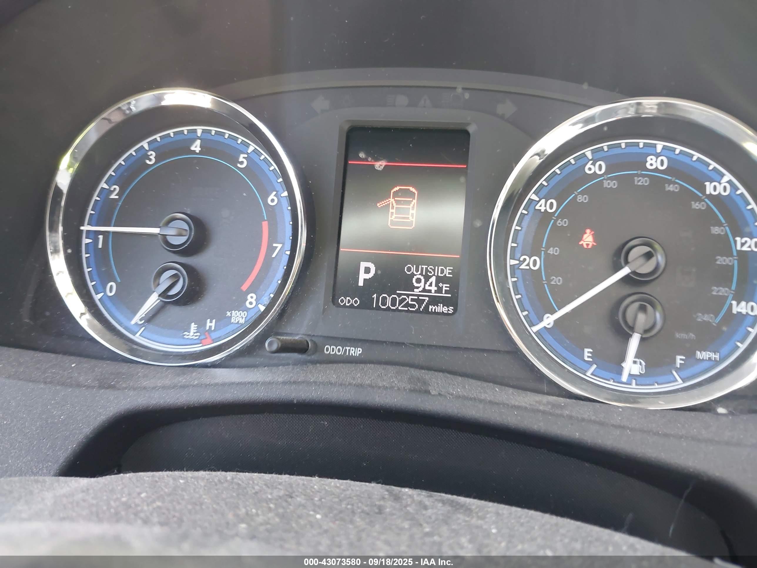 TOYOTA COROLLA image 7