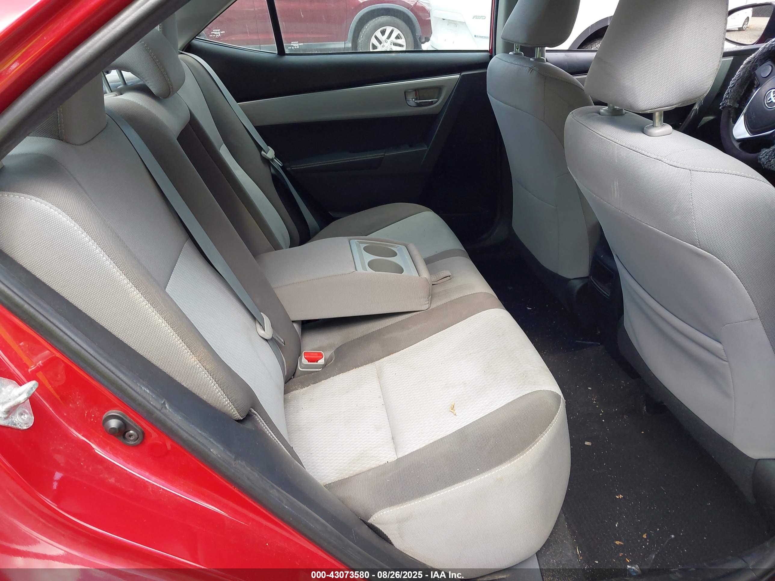 TOYOTA COROLLA image 8