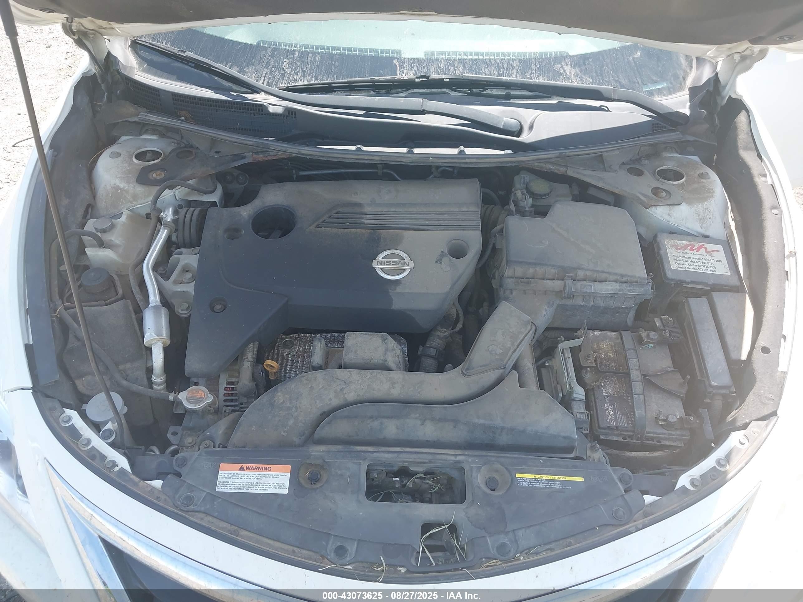 NISSAN ALTIMA image 10