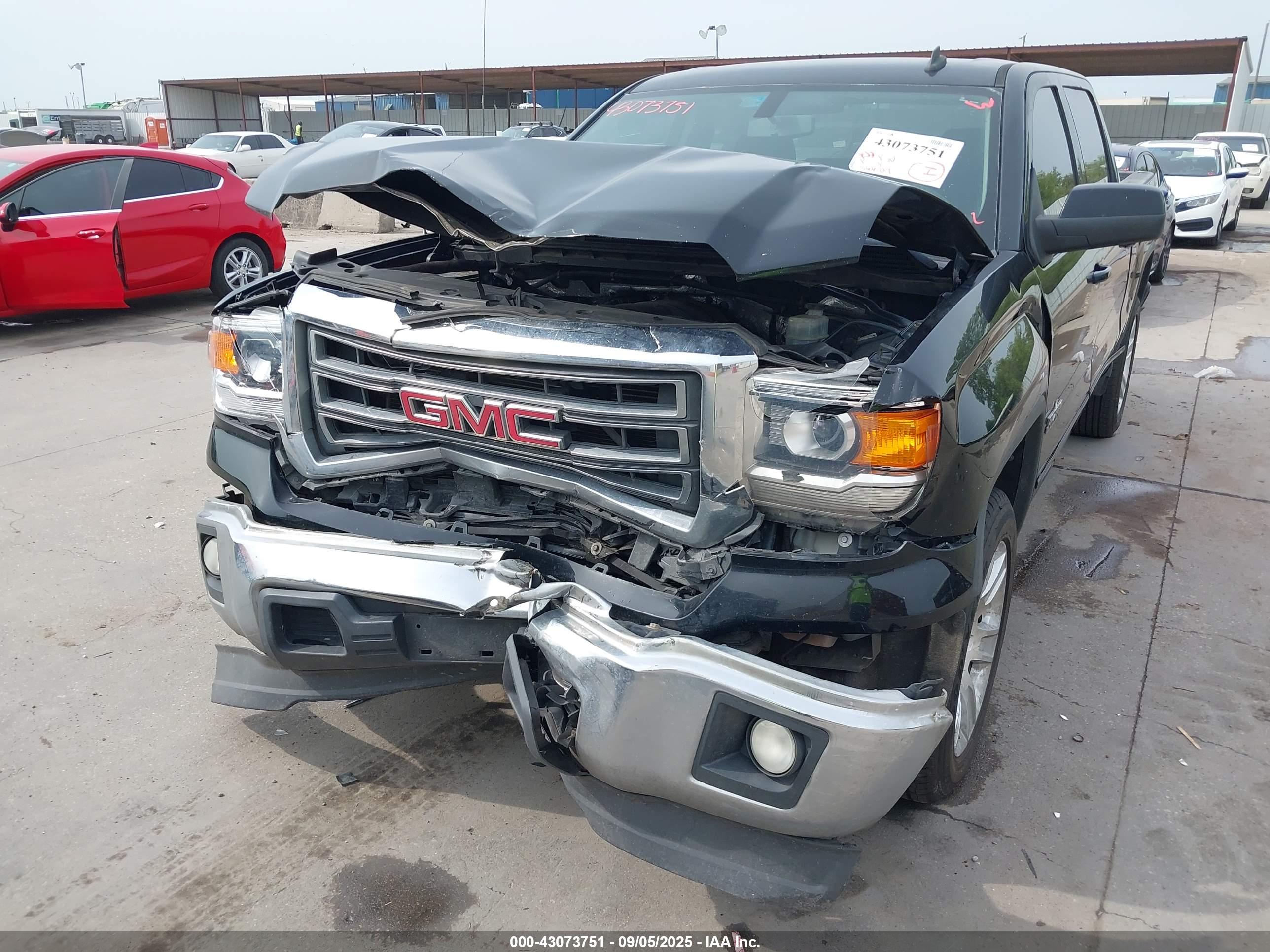 GMC SIERRA image 6