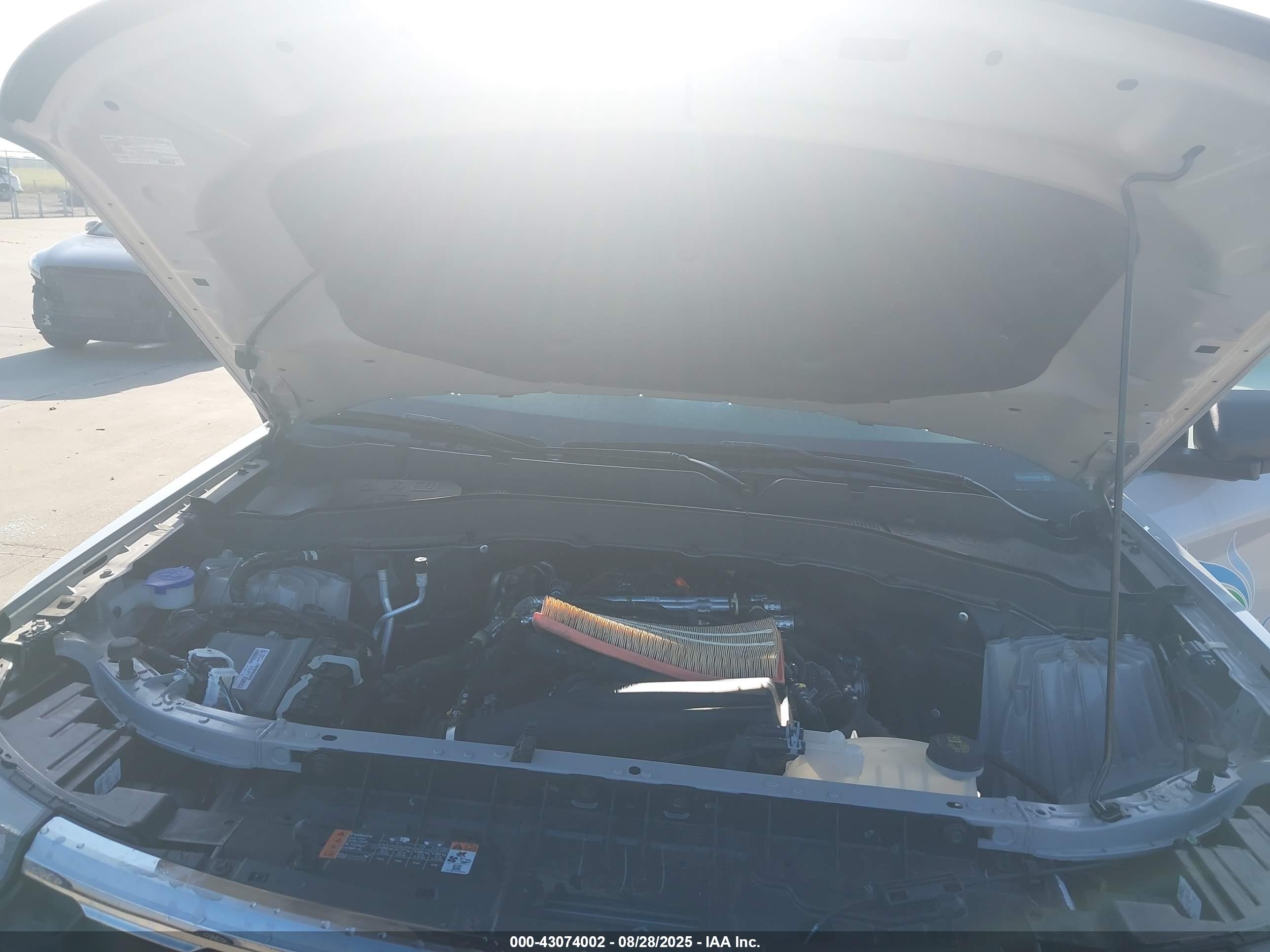 FORD EXPLORER image 10