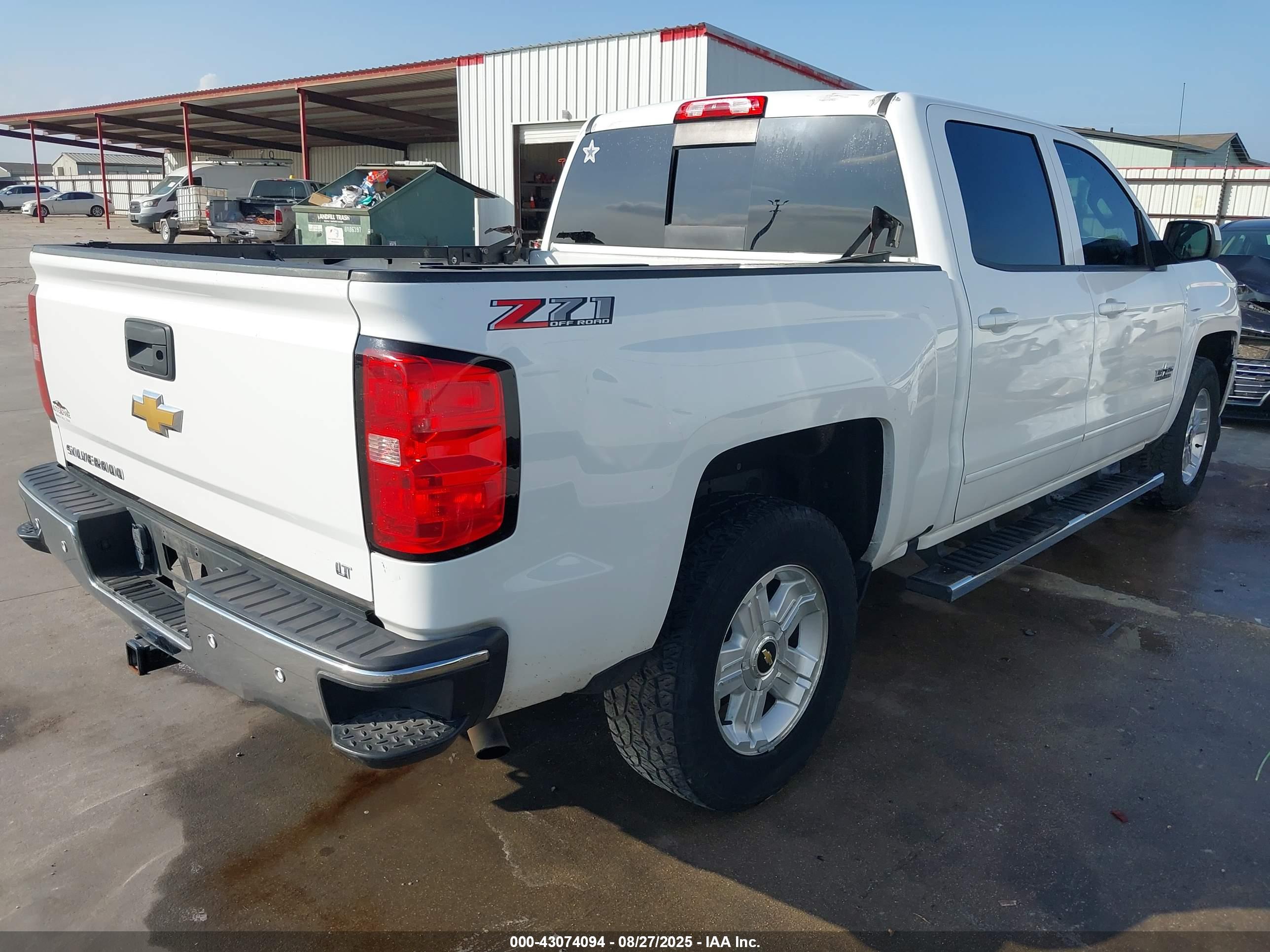 CHEVROLET SILVERADO image 4