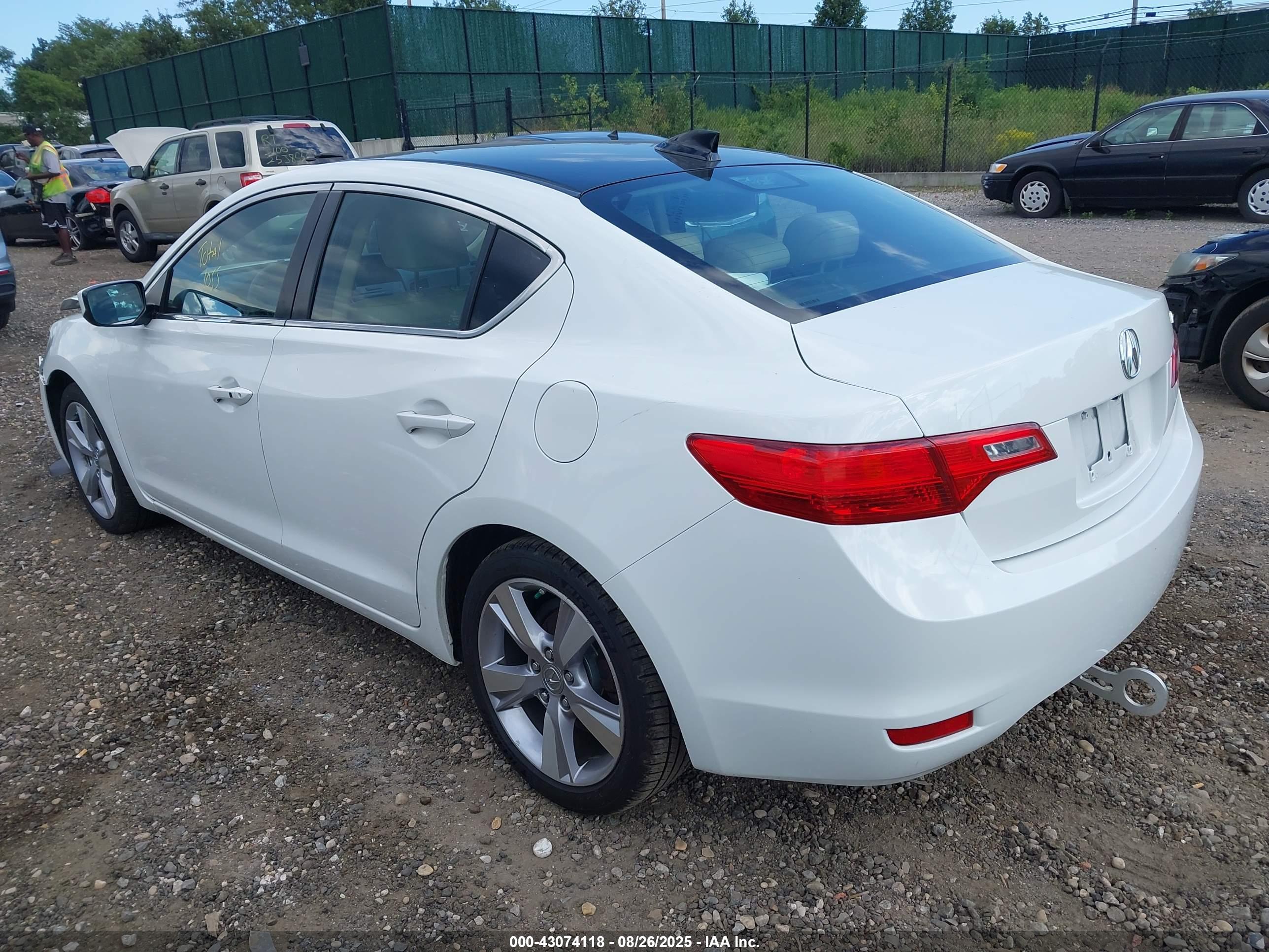 ACURA ILX image 3