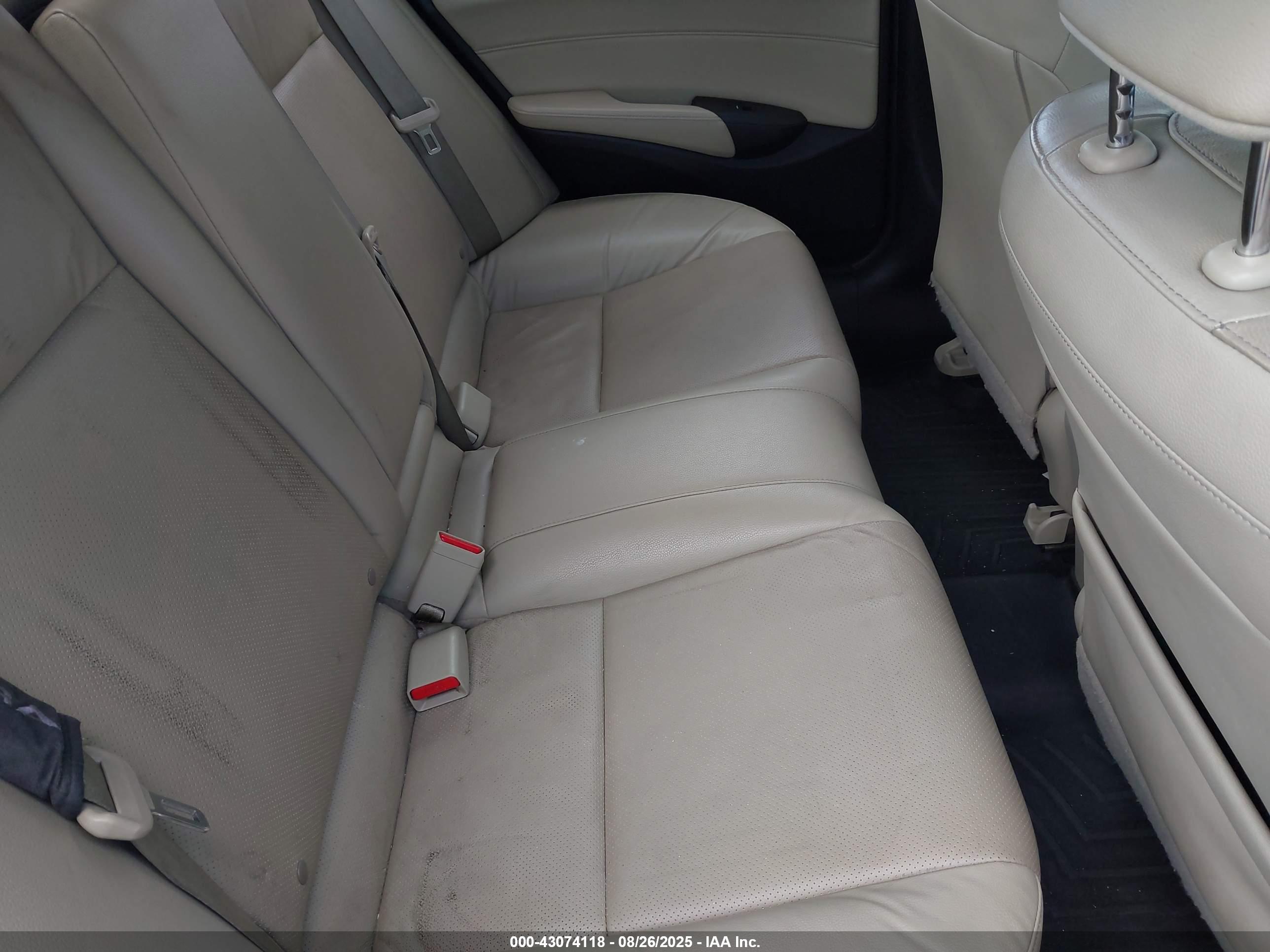 ACURA ILX image 8