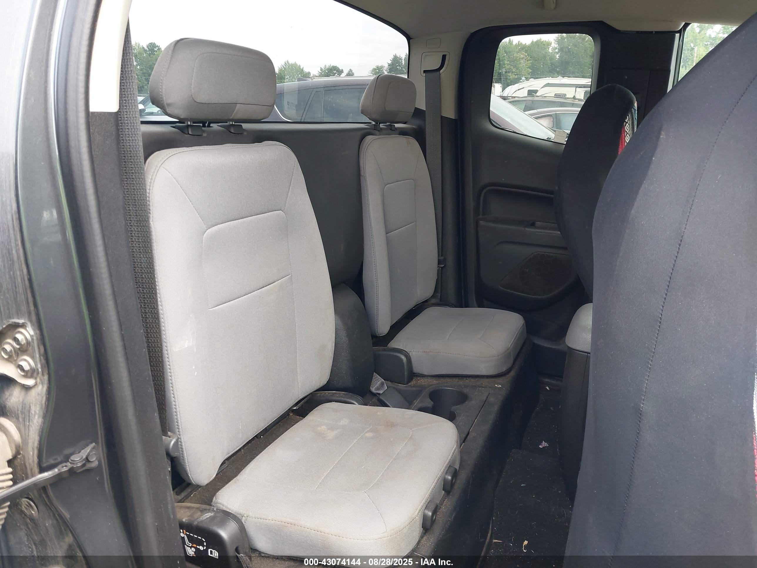 GMC CANYON image 8
