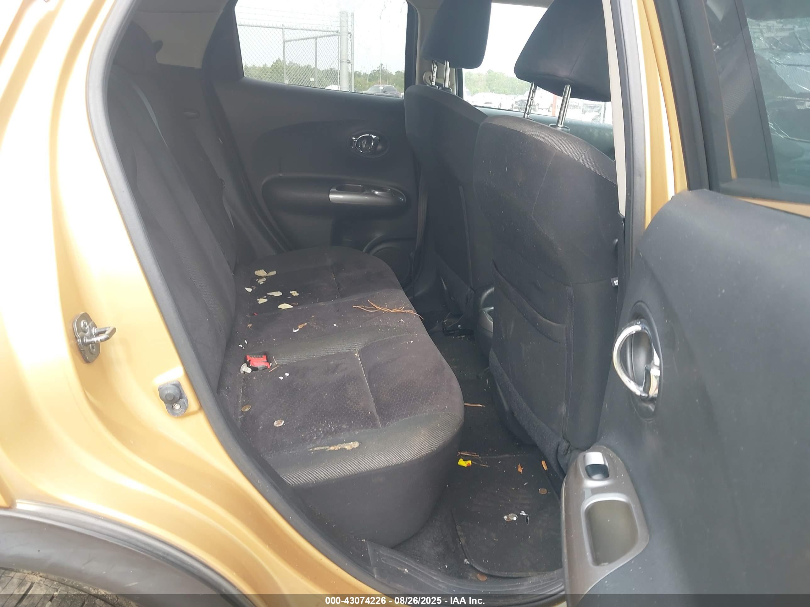 NISSAN JUKE image 8