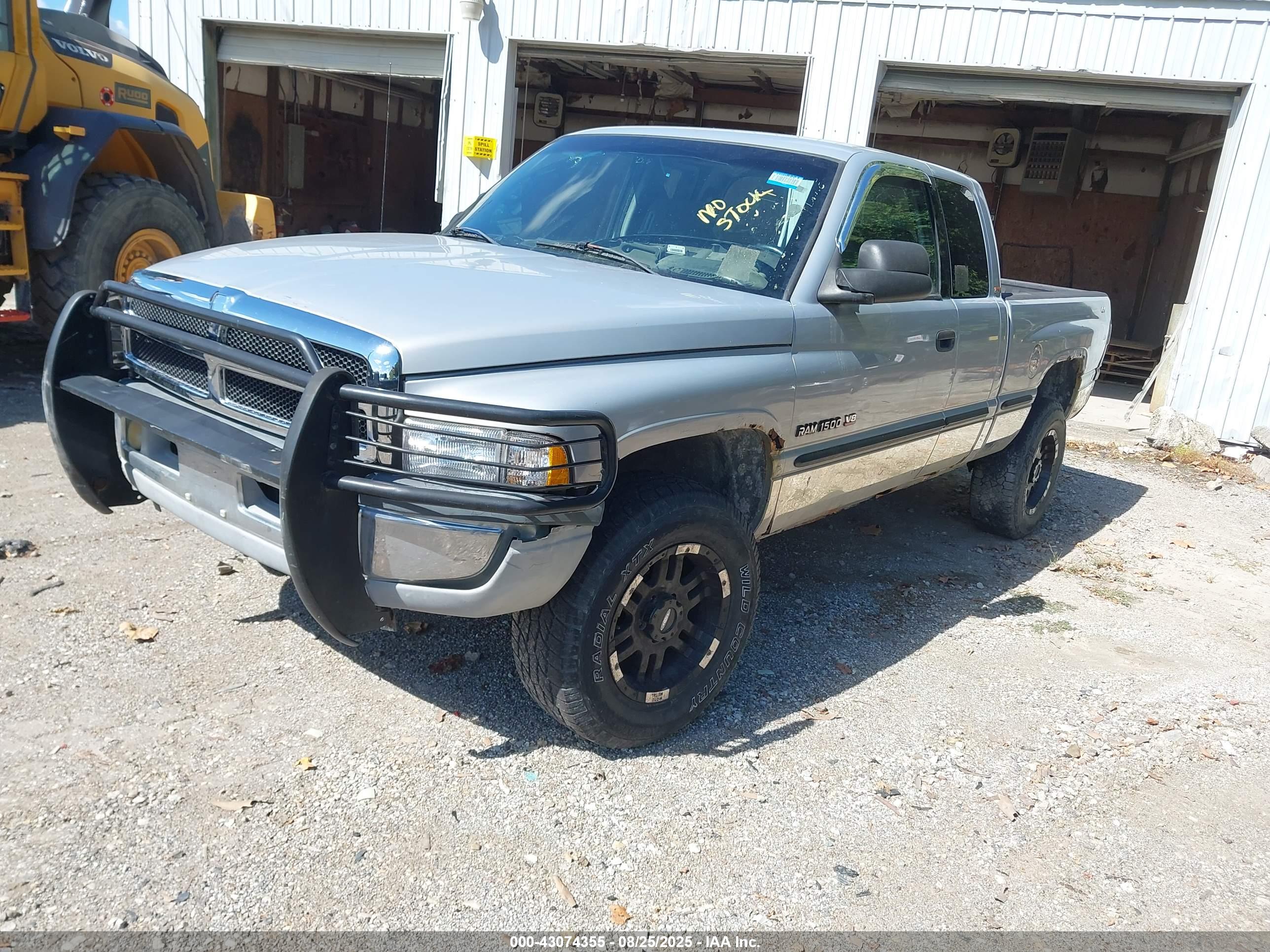 DODGE RAM image 2