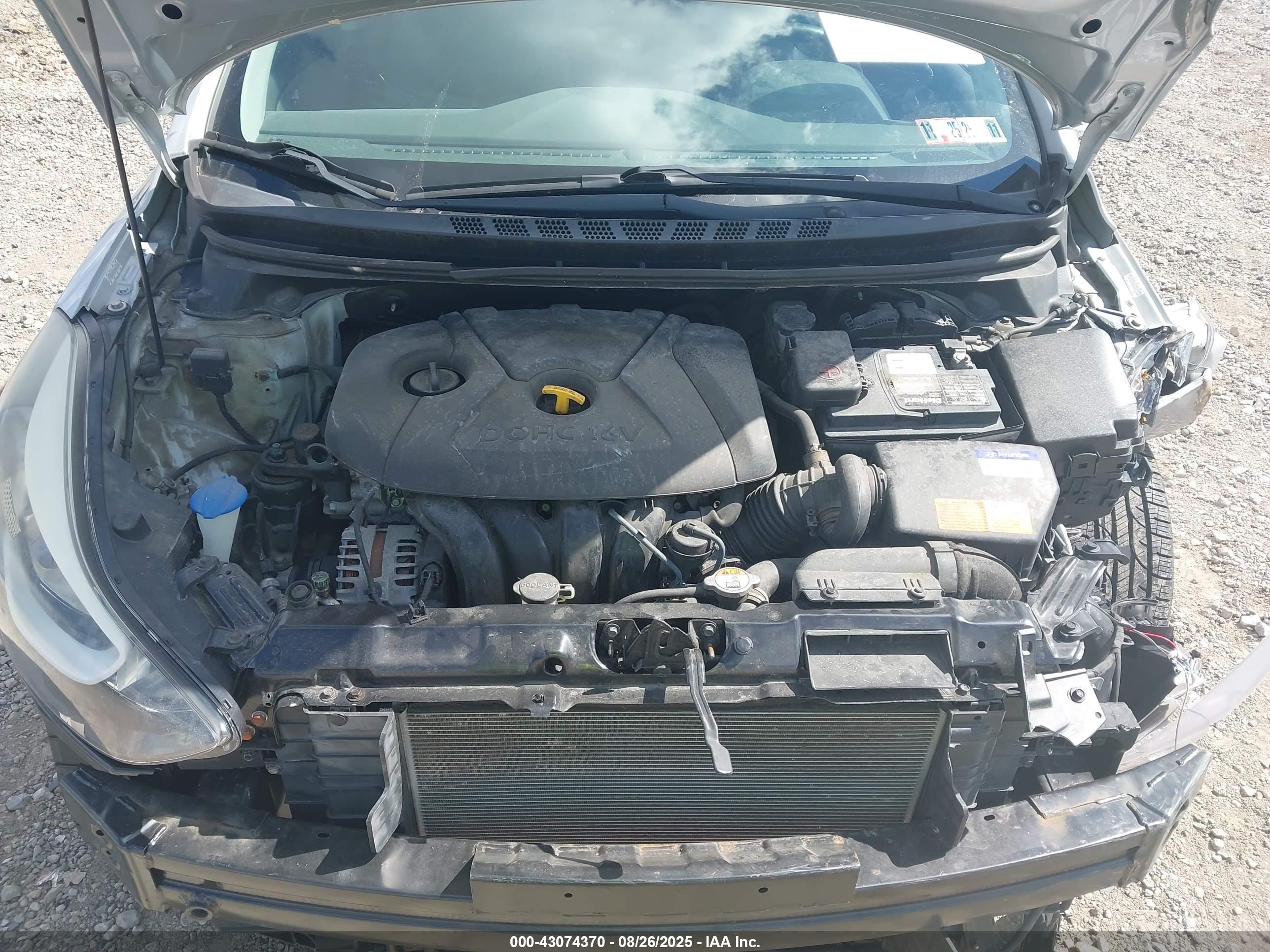 HYUNDAI ELANTRA image 10