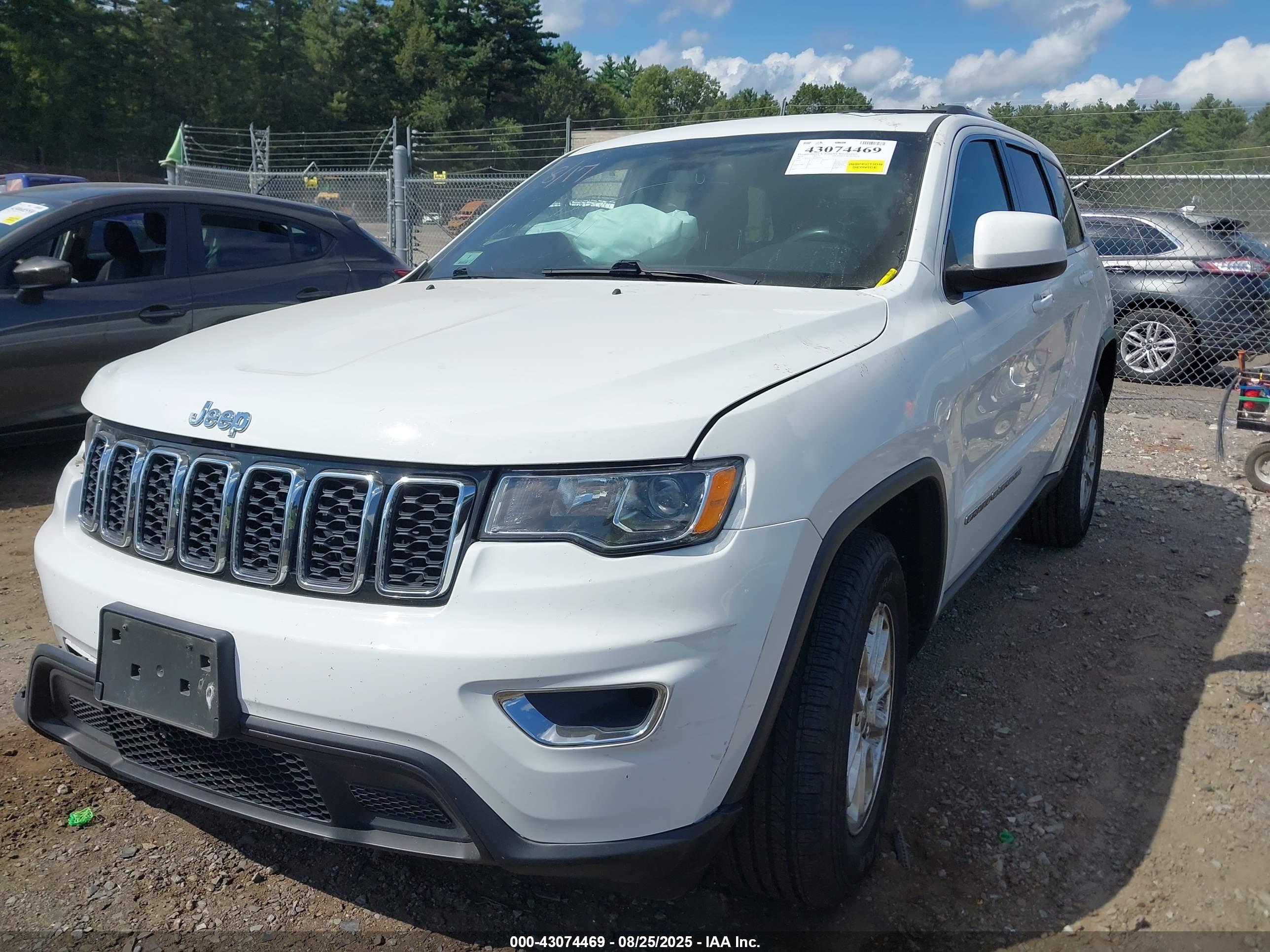JEEP GRAND image 2