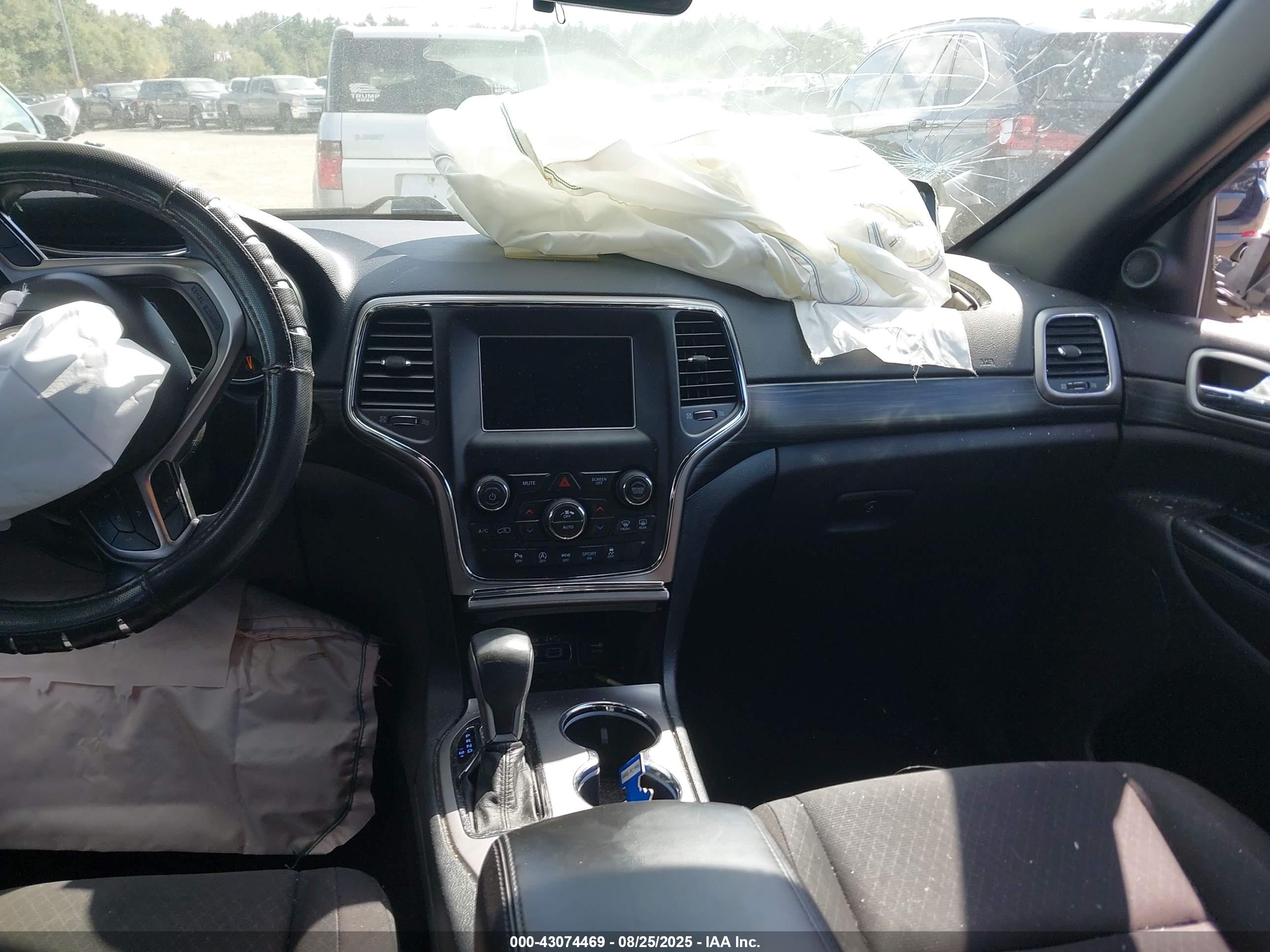 JEEP GRAND image 5
