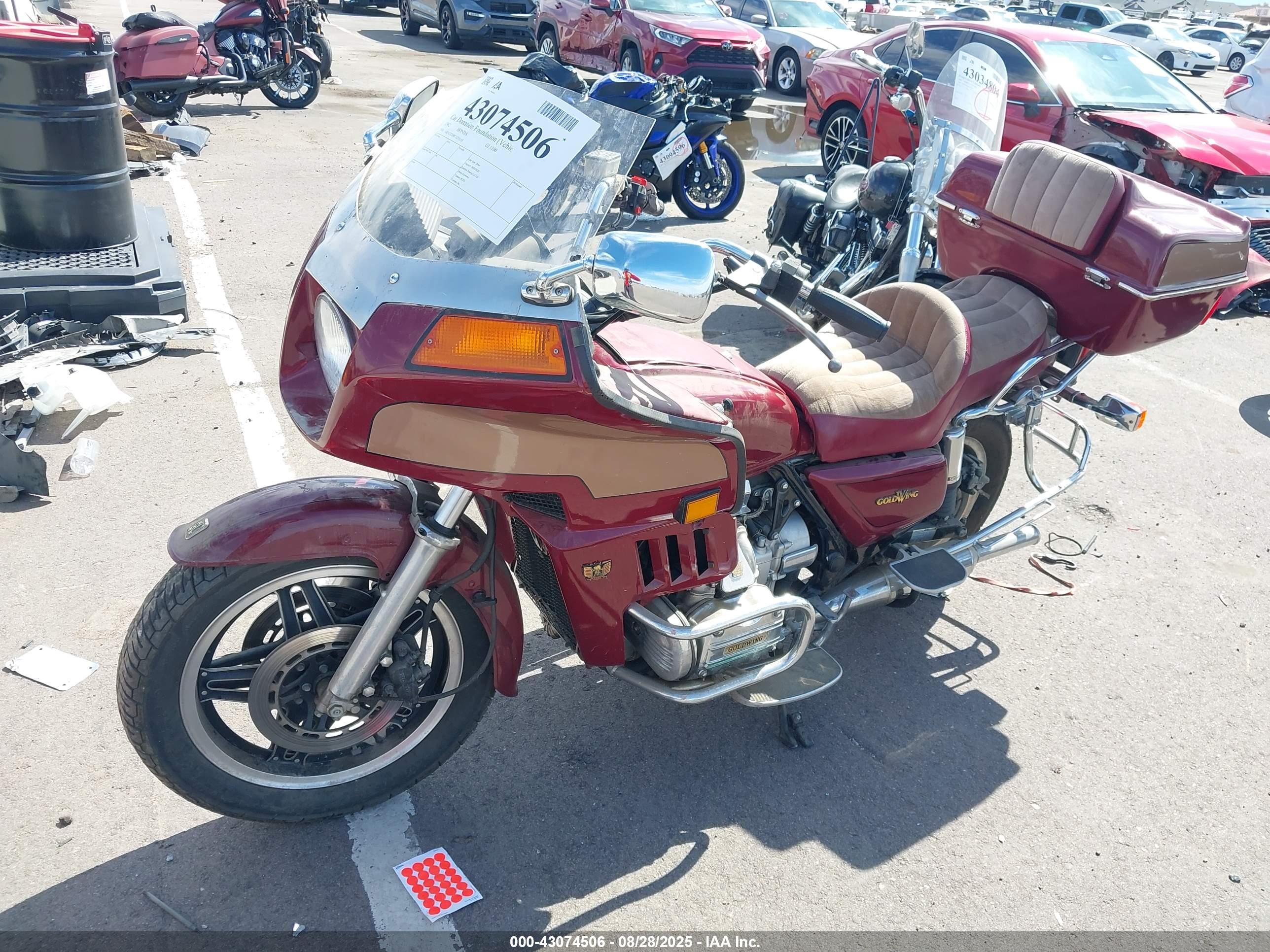 HONDA GL1100 image 2
