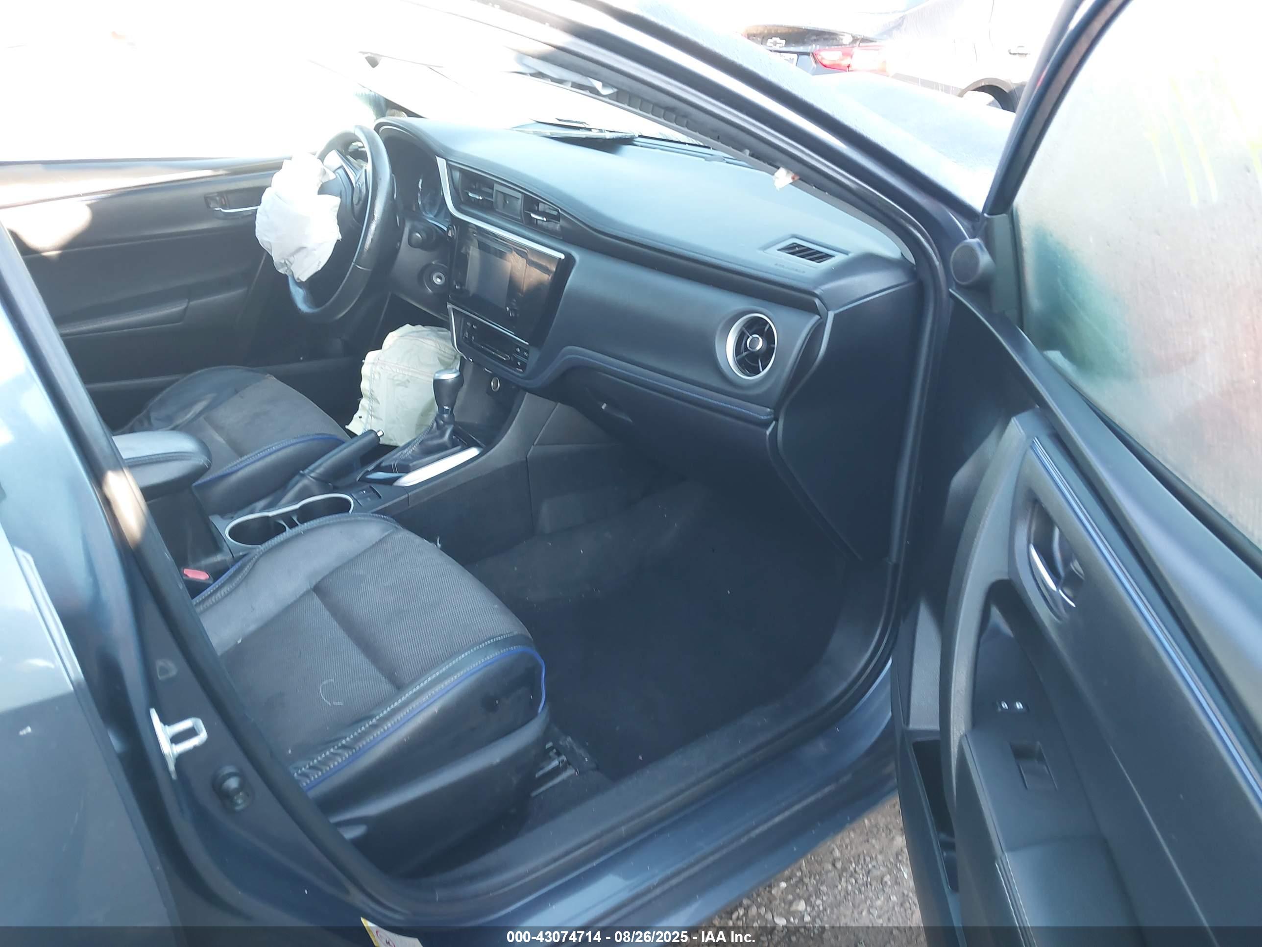 TOYOTA COROLLA image 5