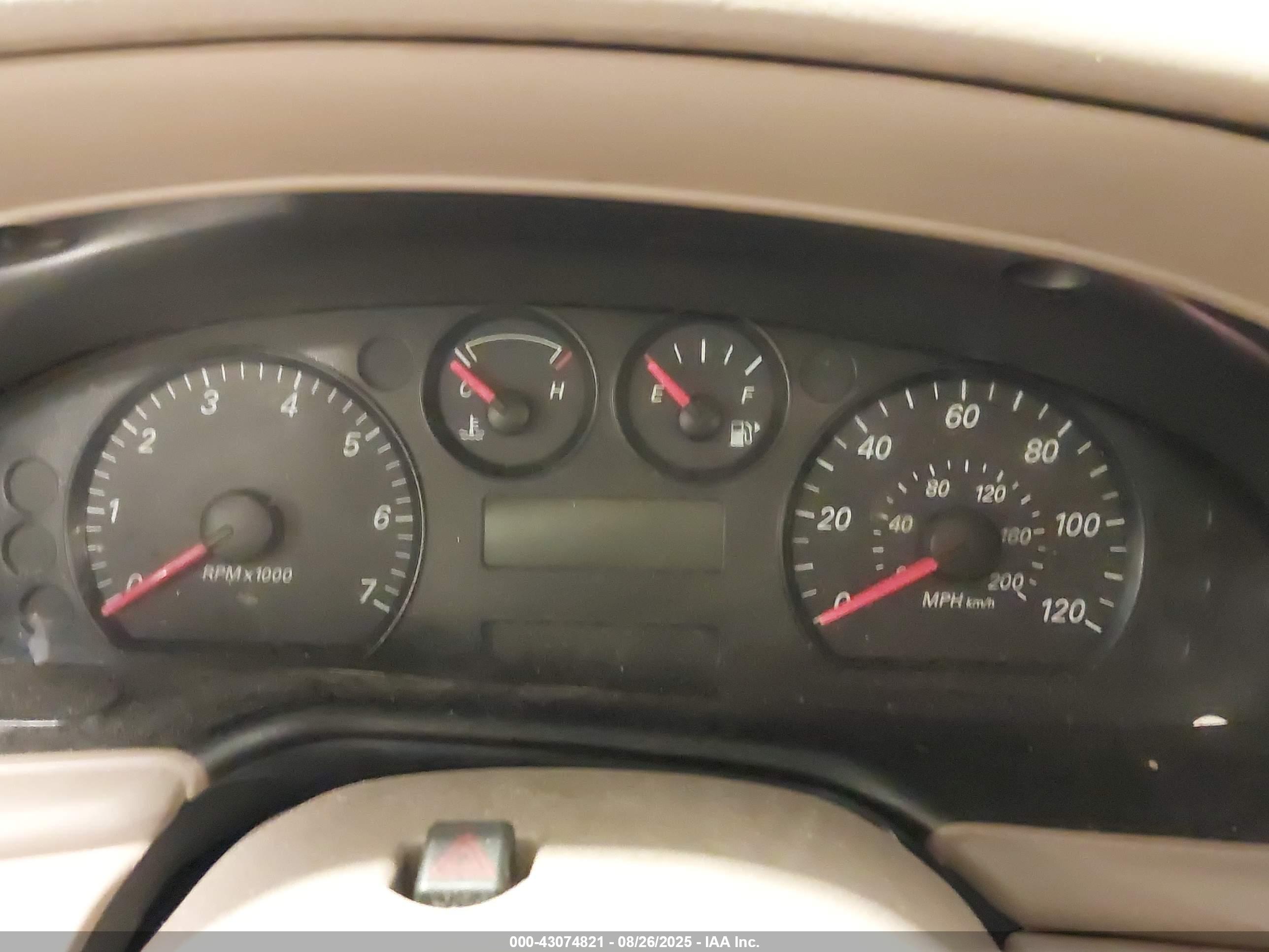 FORD TAURUS image 7