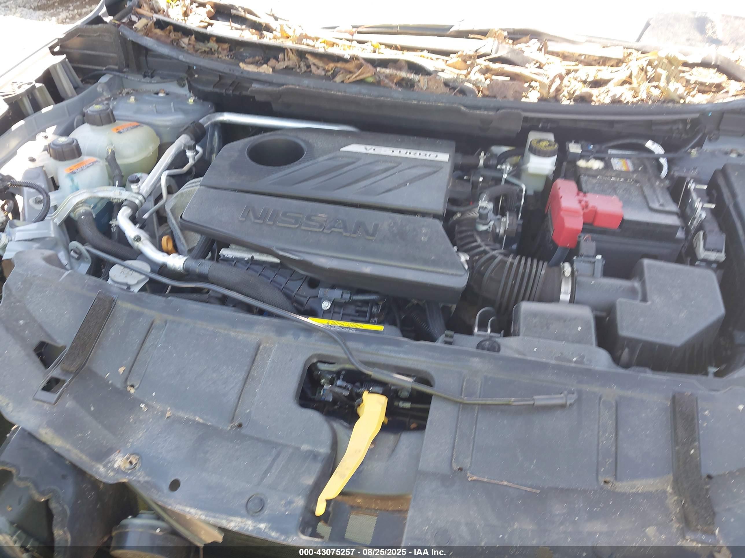 NISSAN ROGUE image 10