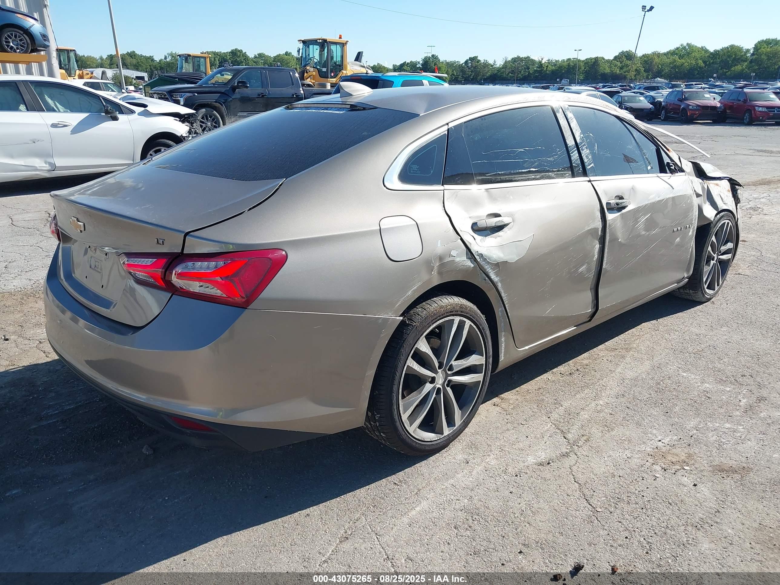 CHEVROLET MALIBU image 4