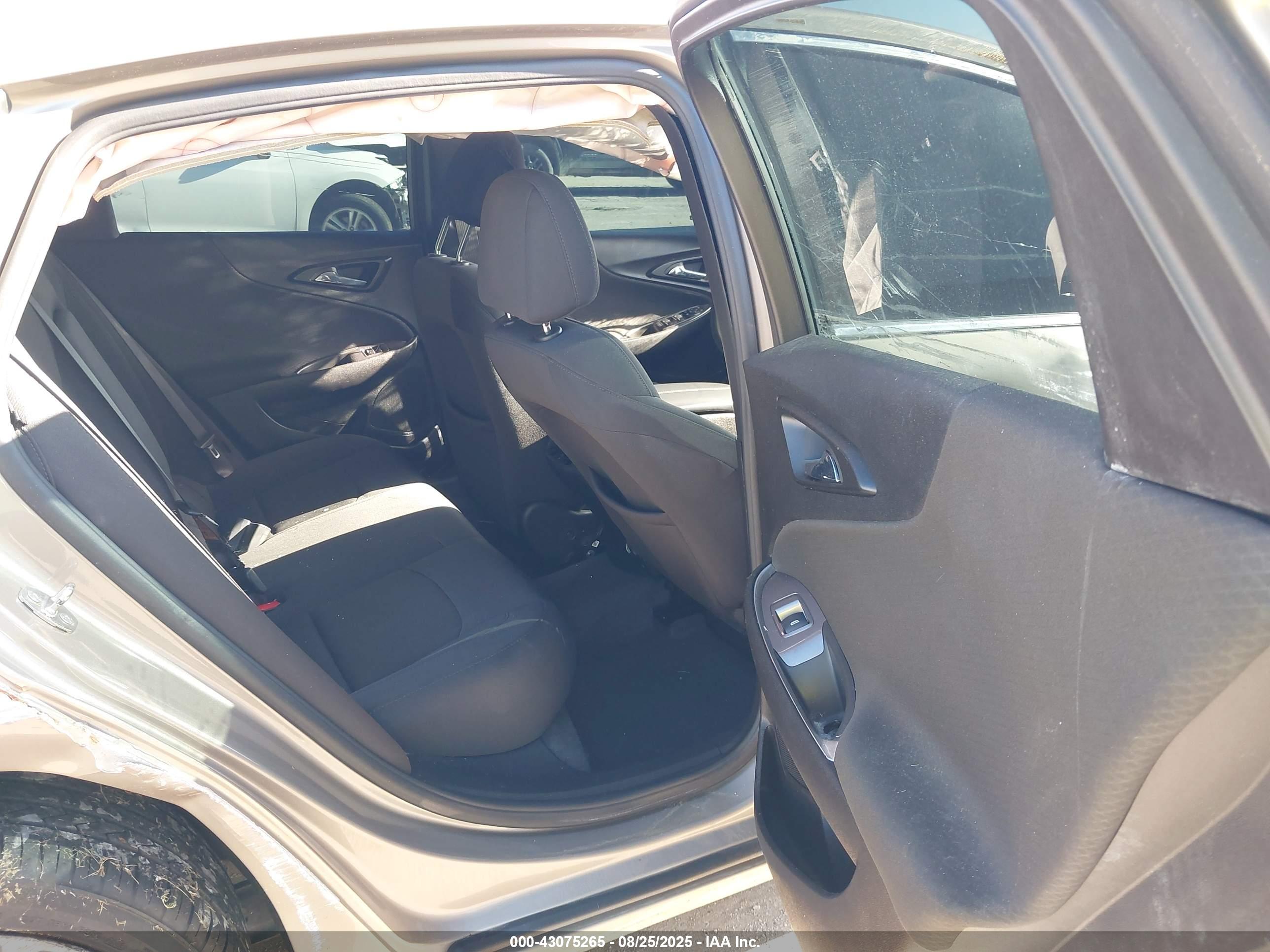 CHEVROLET MALIBU image 8