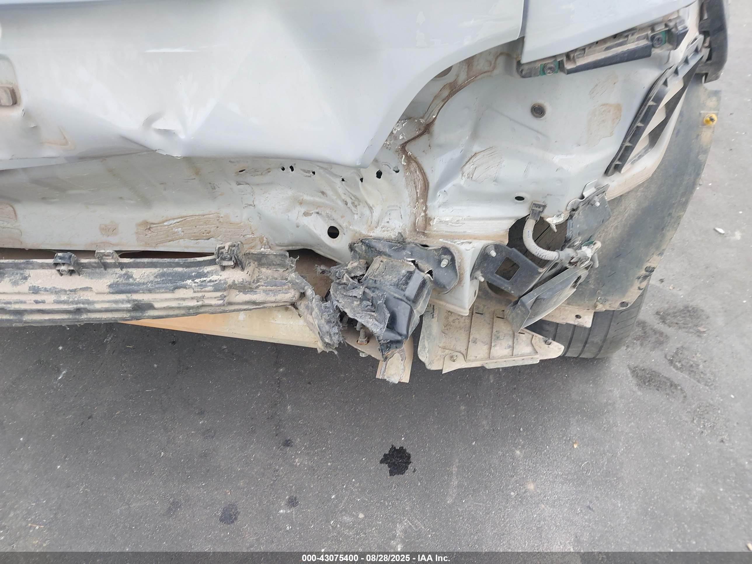 HYUNDAI KONA image 6