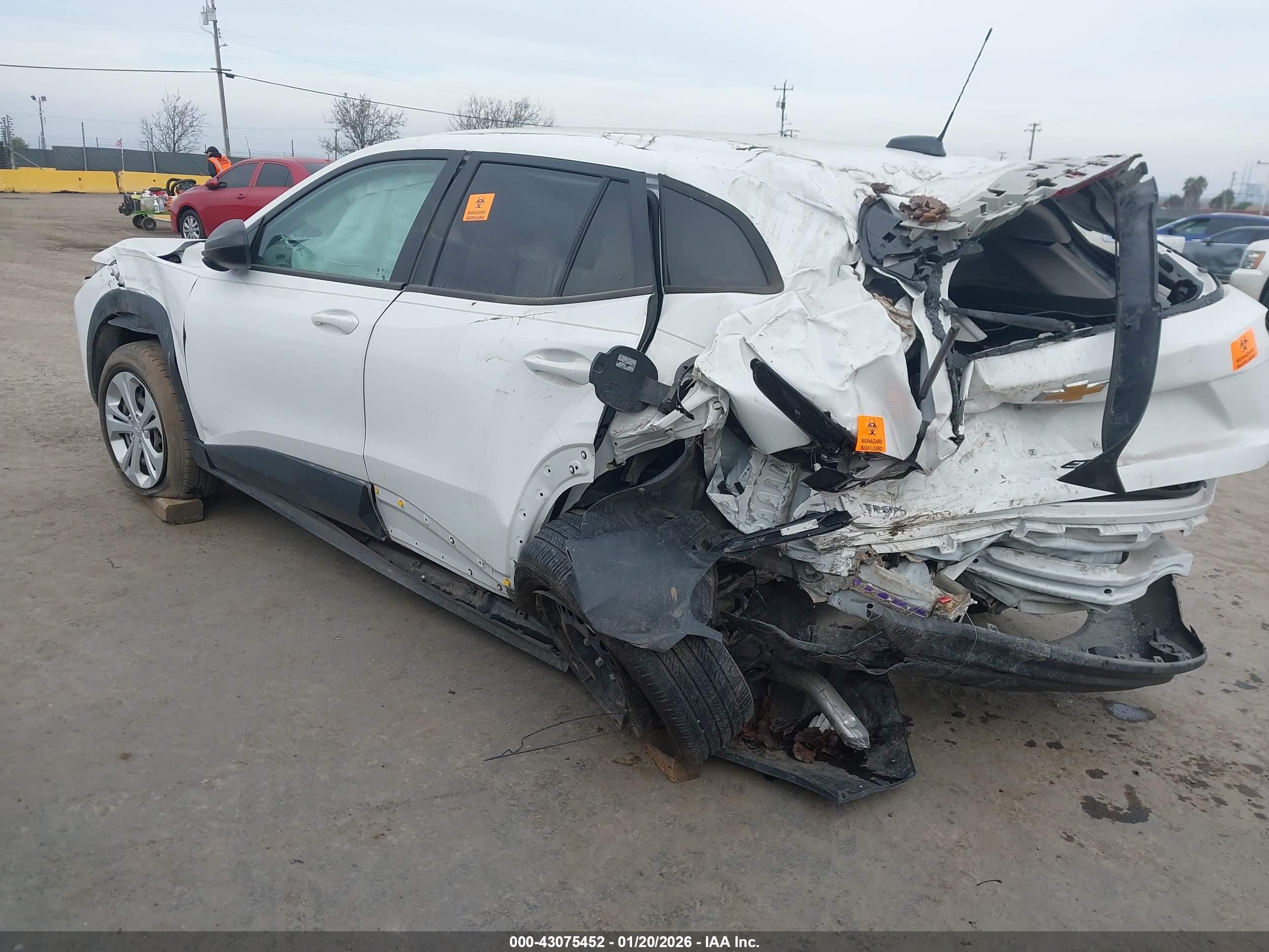 CHEVROLET TRAX image 3