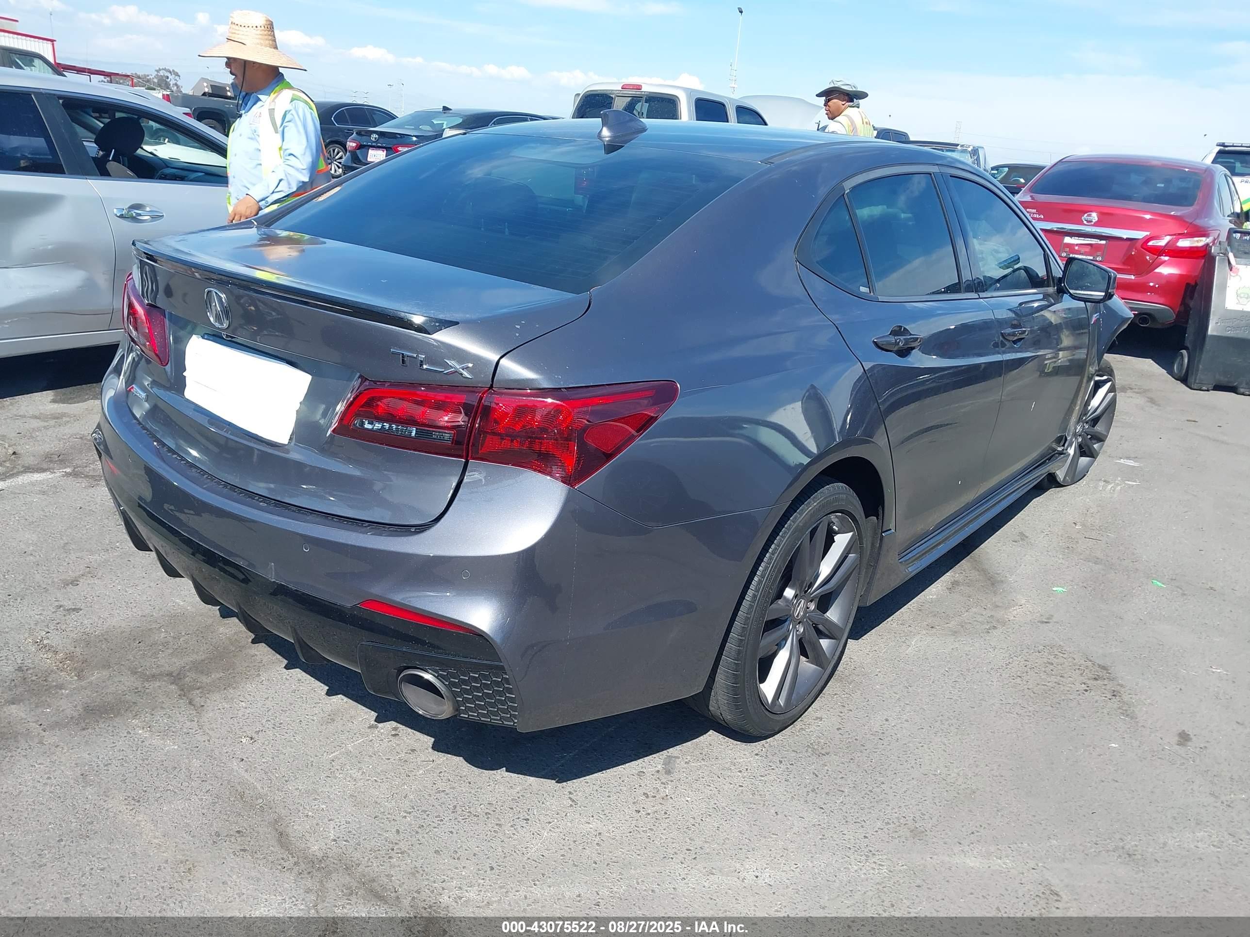 ACURA TLX image 4