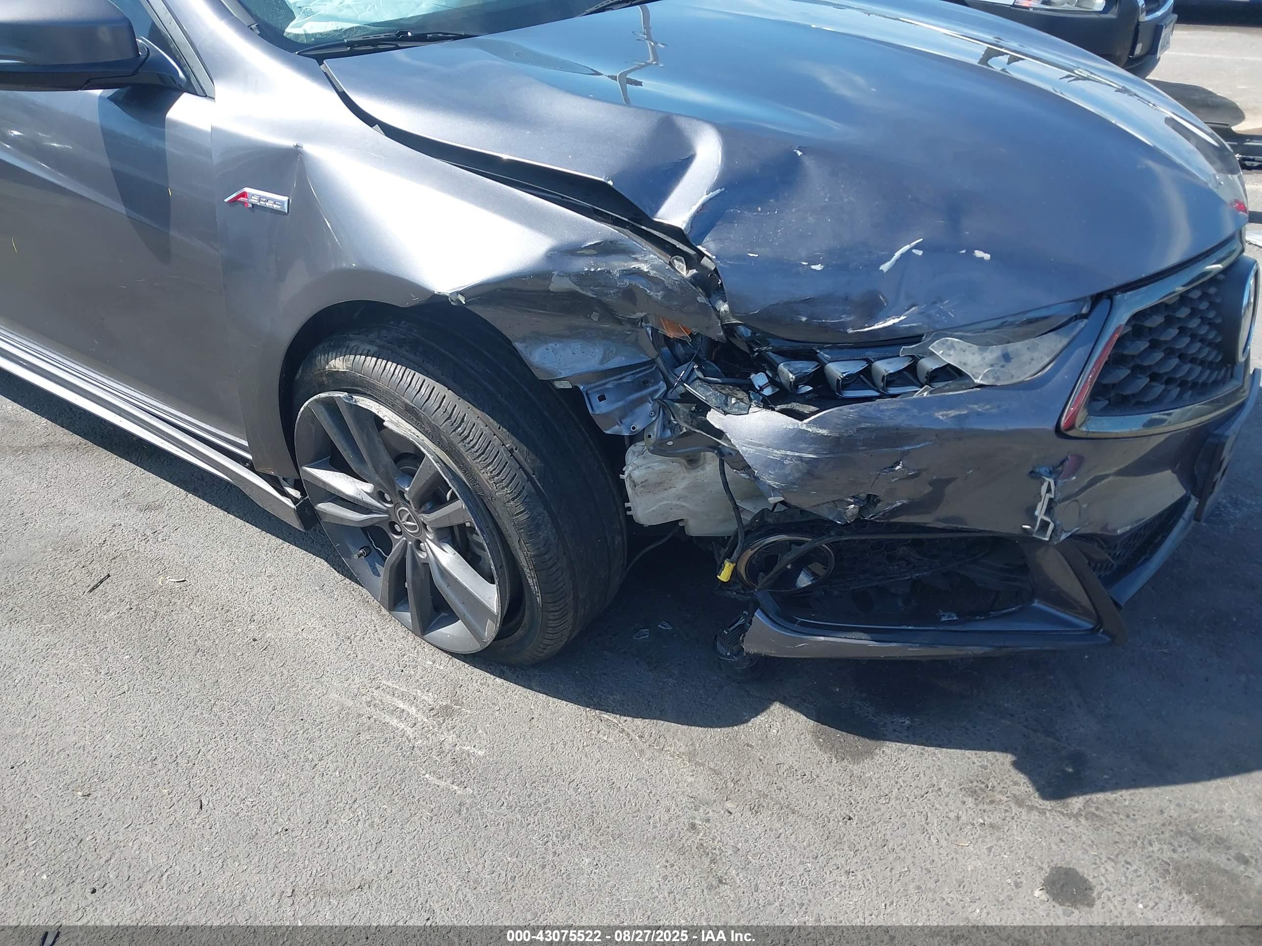 ACURA TLX image 6