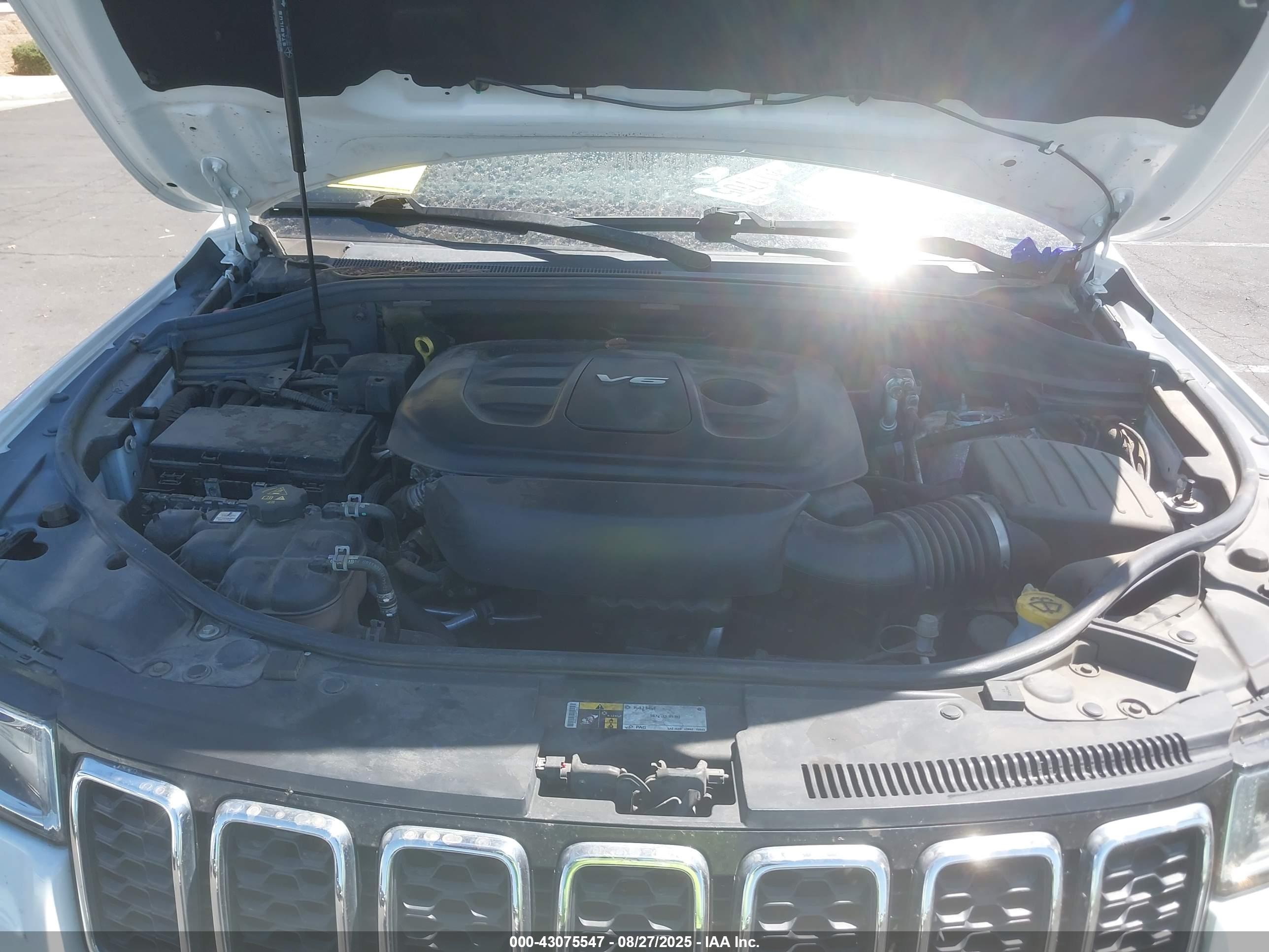 JEEP GRAND image 10