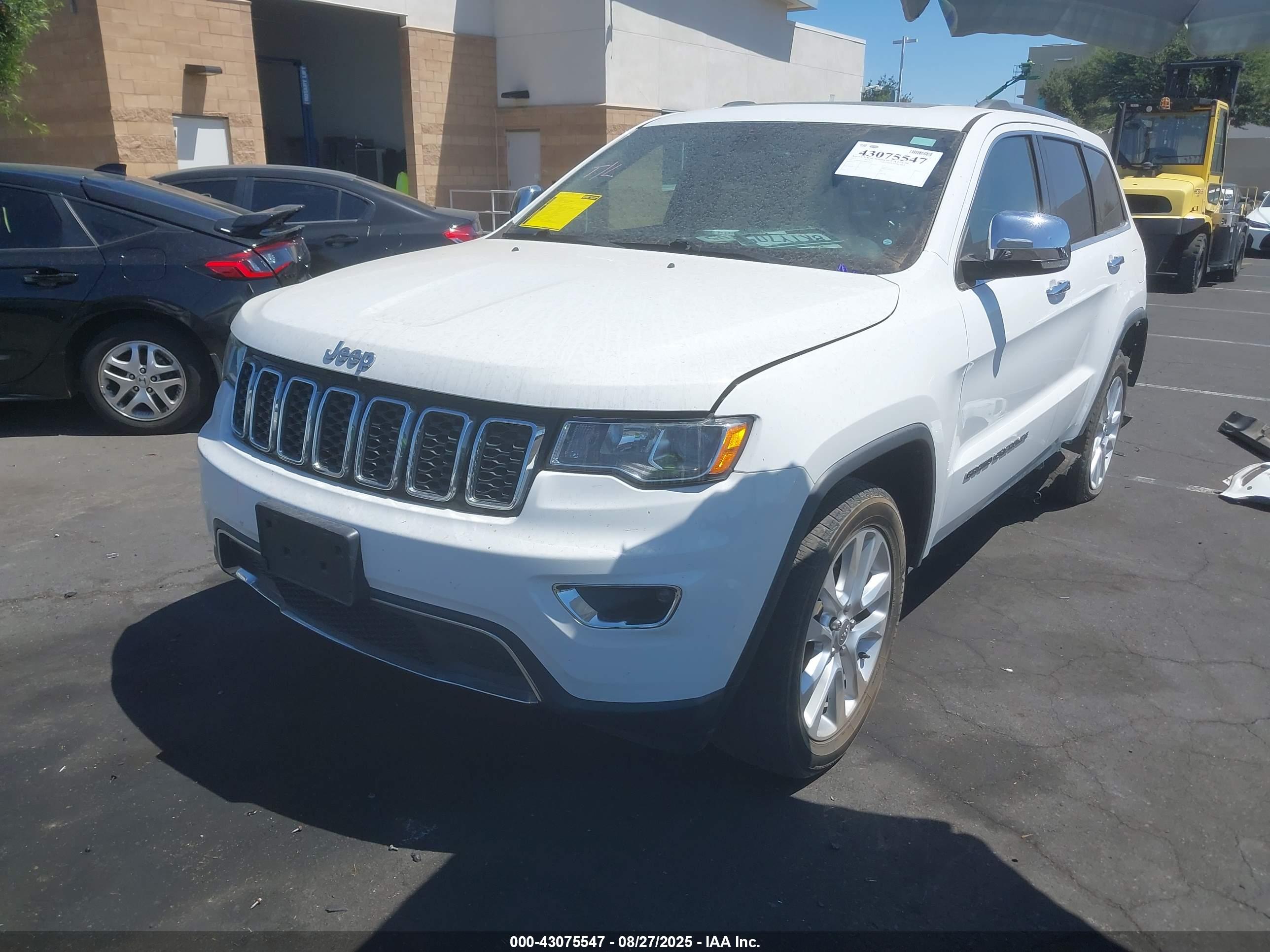 JEEP GRAND image 2