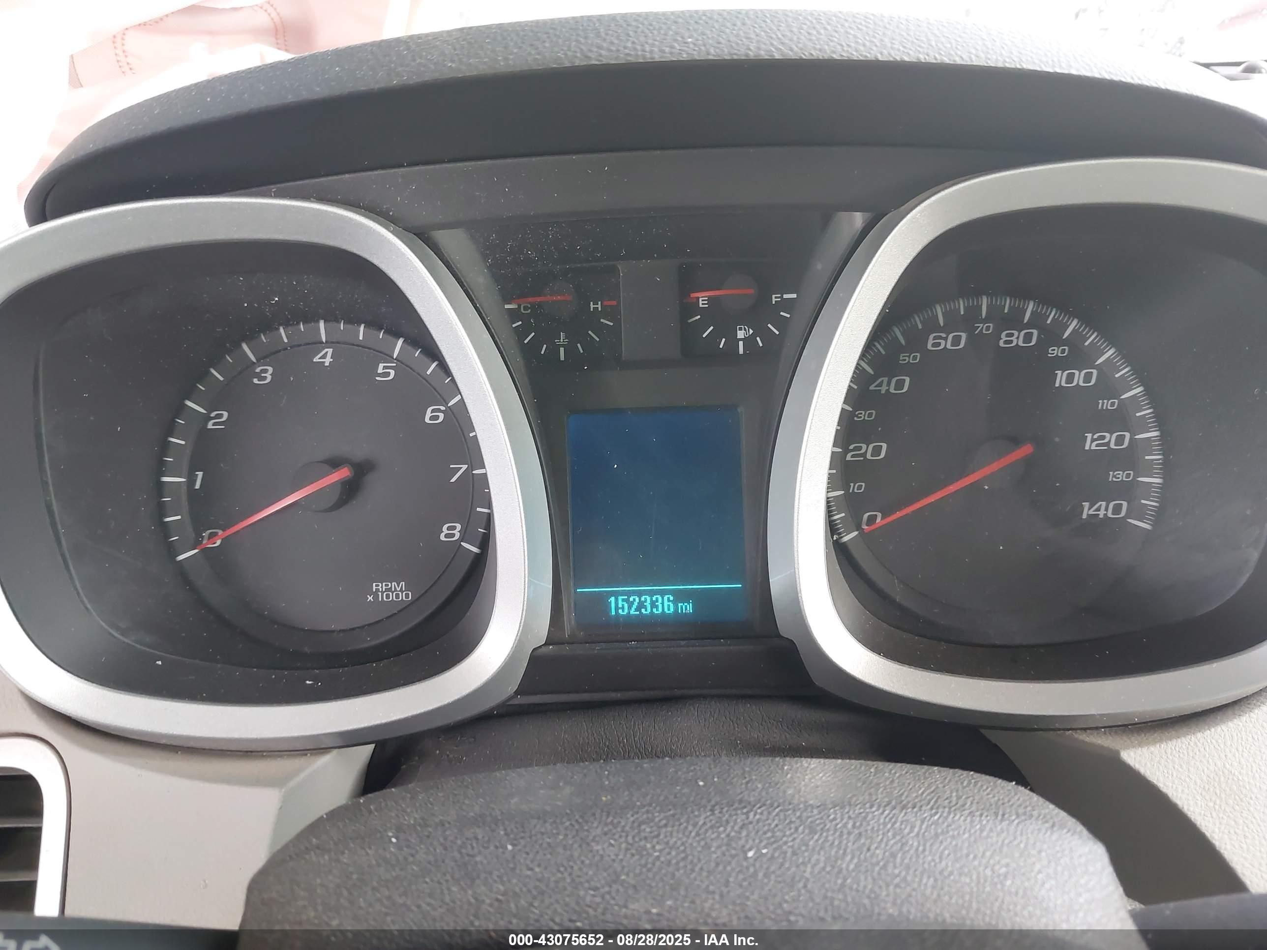 CHEVROLET EQUINOX image 7
