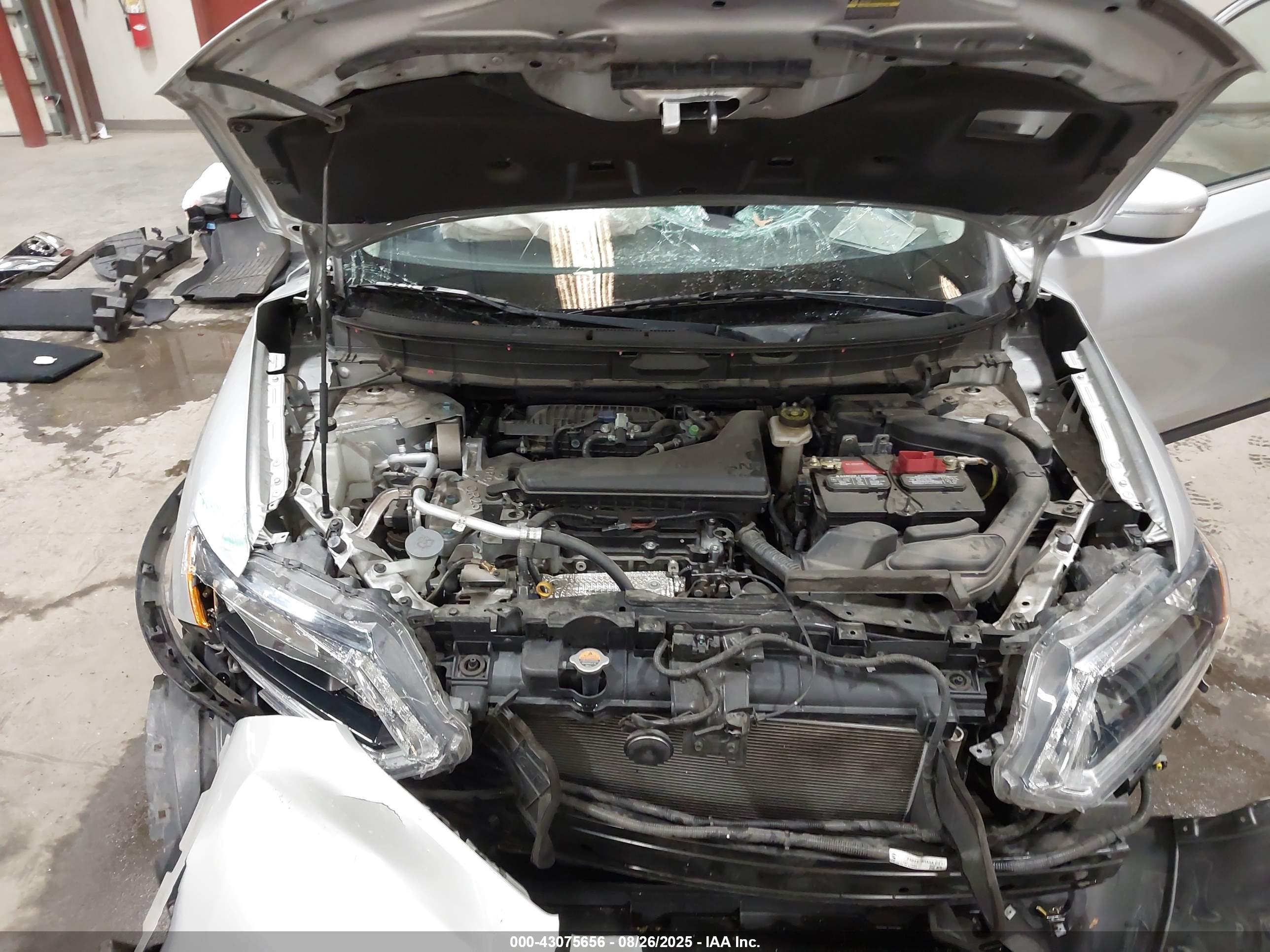 NISSAN ROGUE image 10