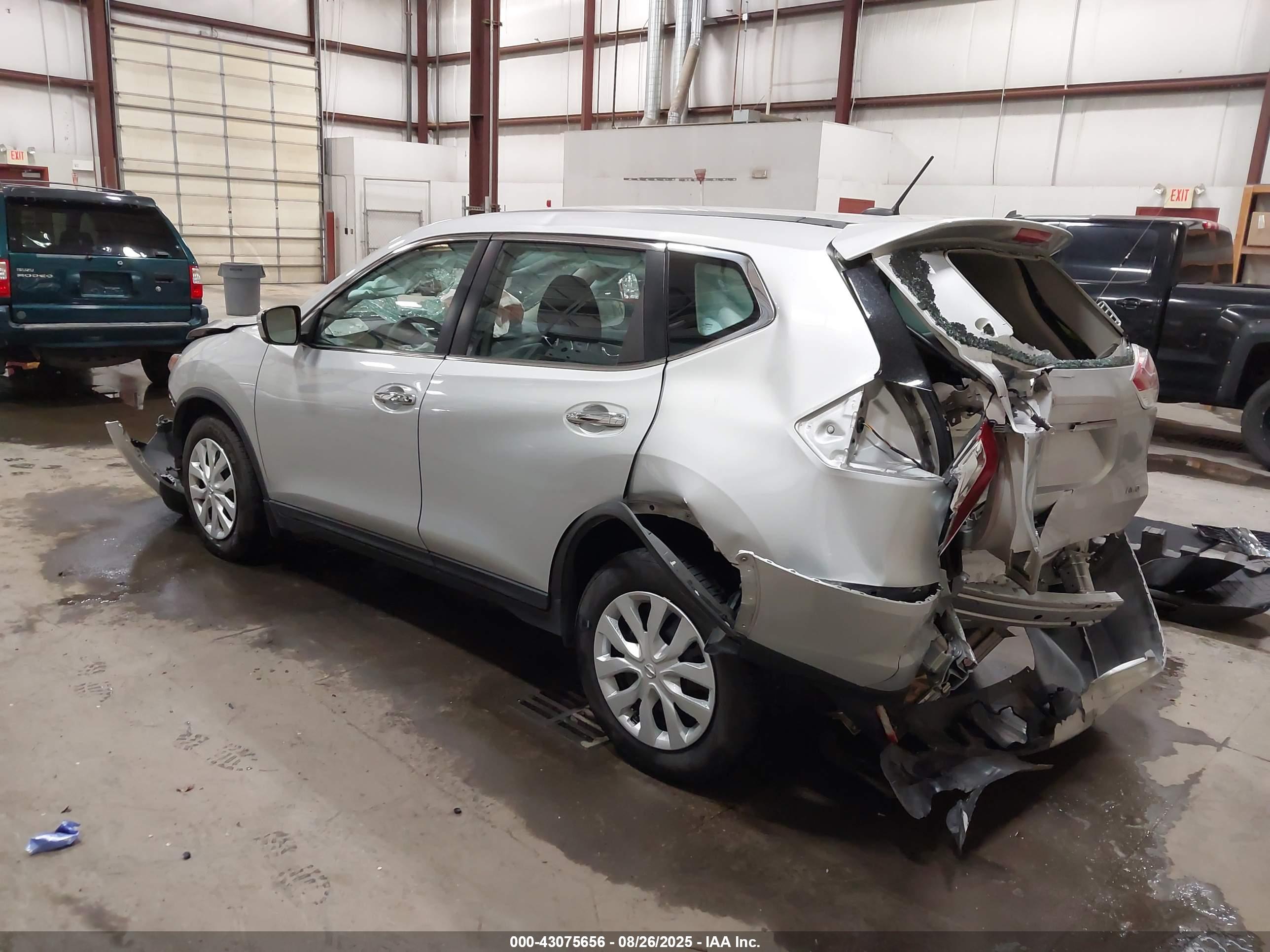 NISSAN ROGUE image 3