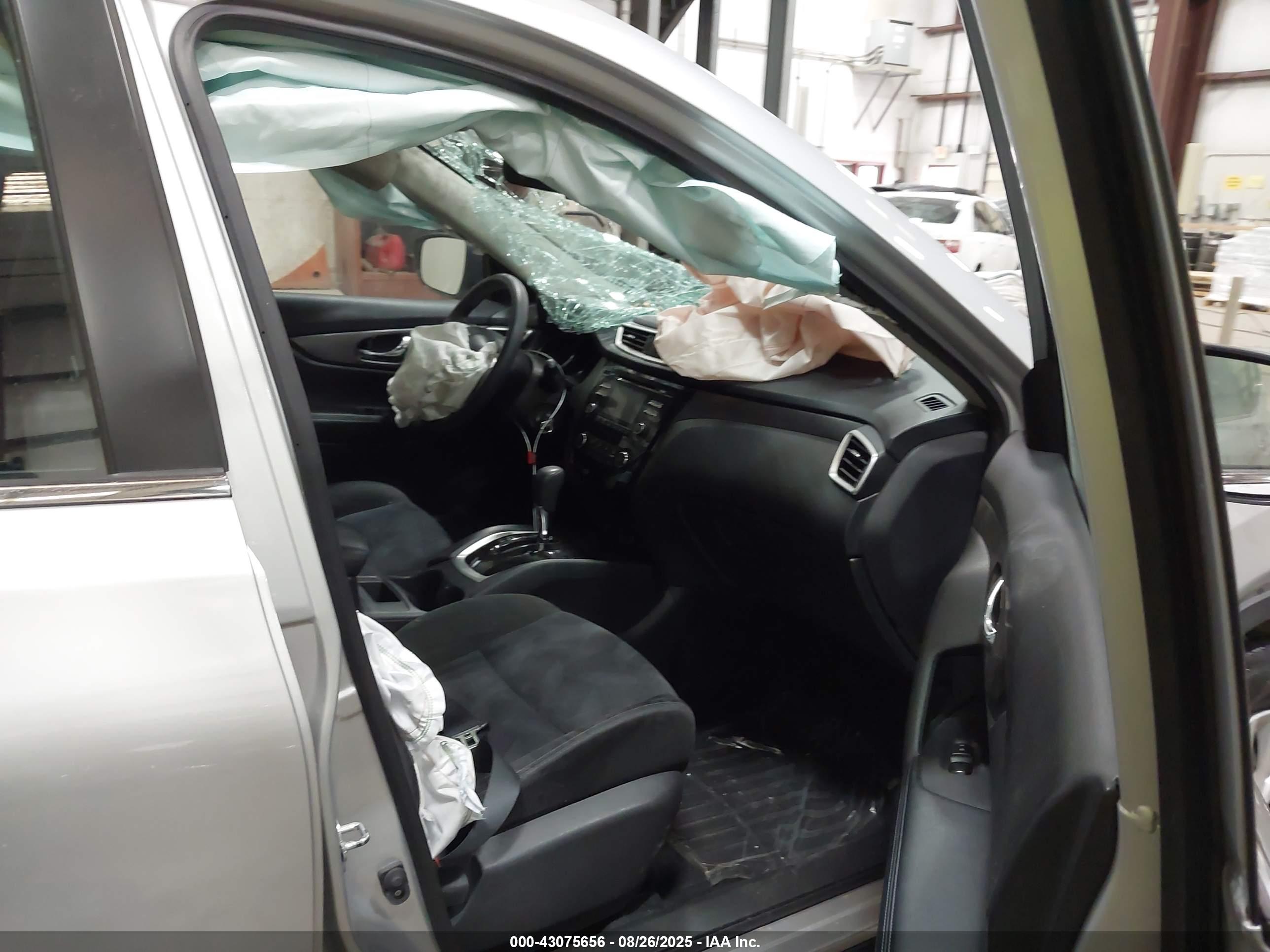 NISSAN ROGUE image 5