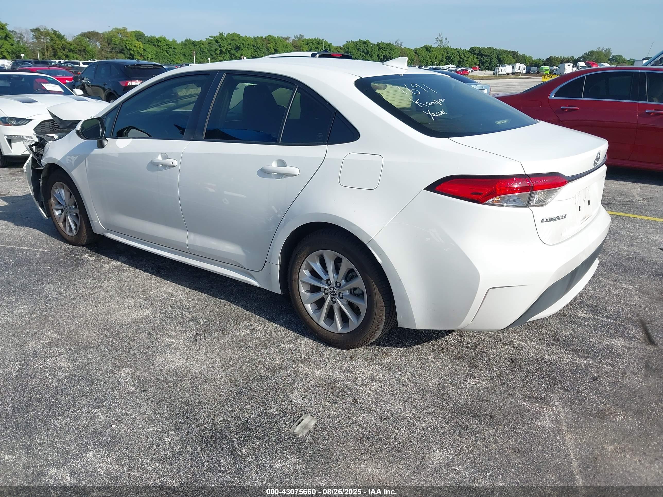 TOYOTA COROLLA image 3