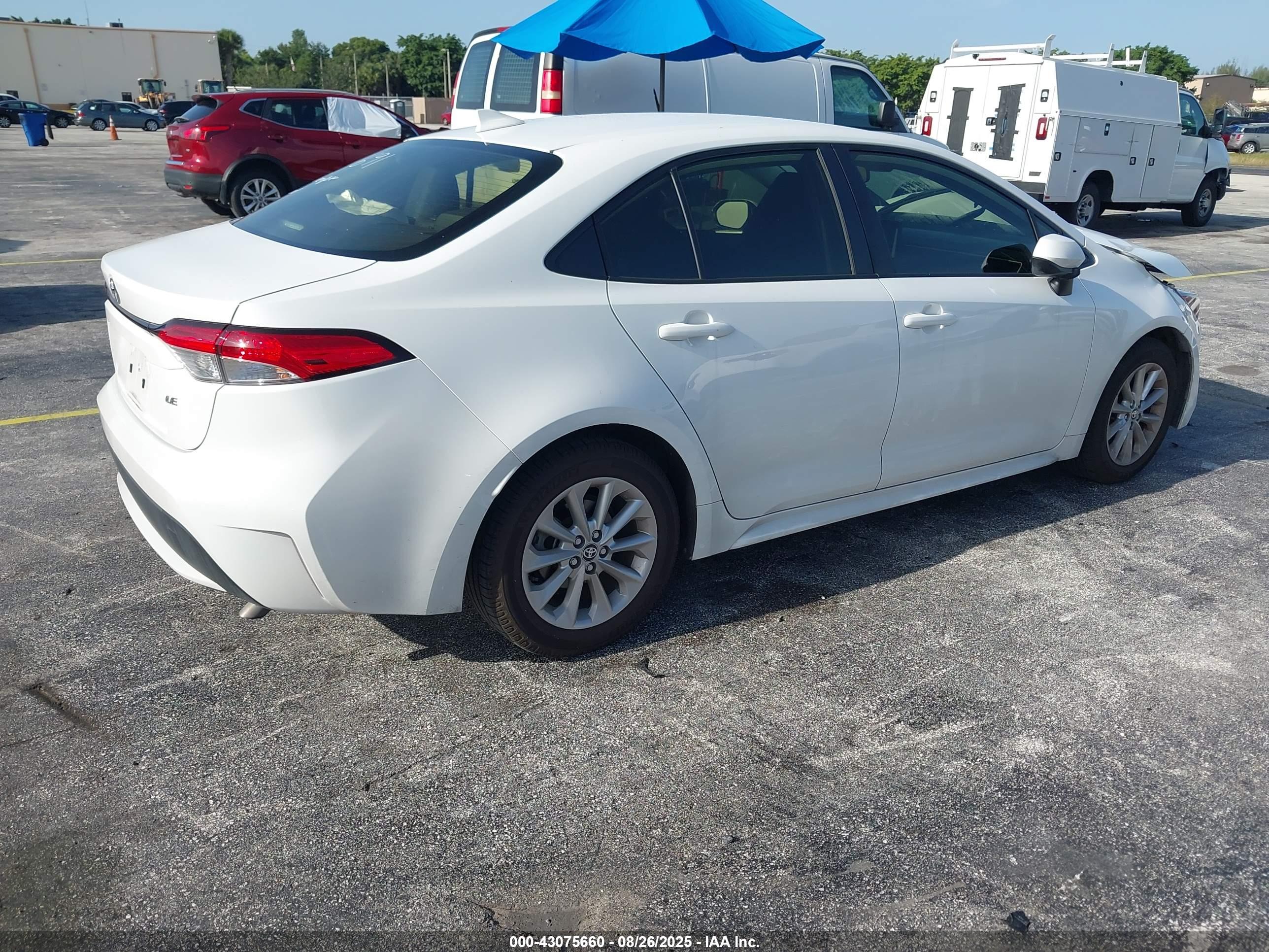 TOYOTA COROLLA image 4